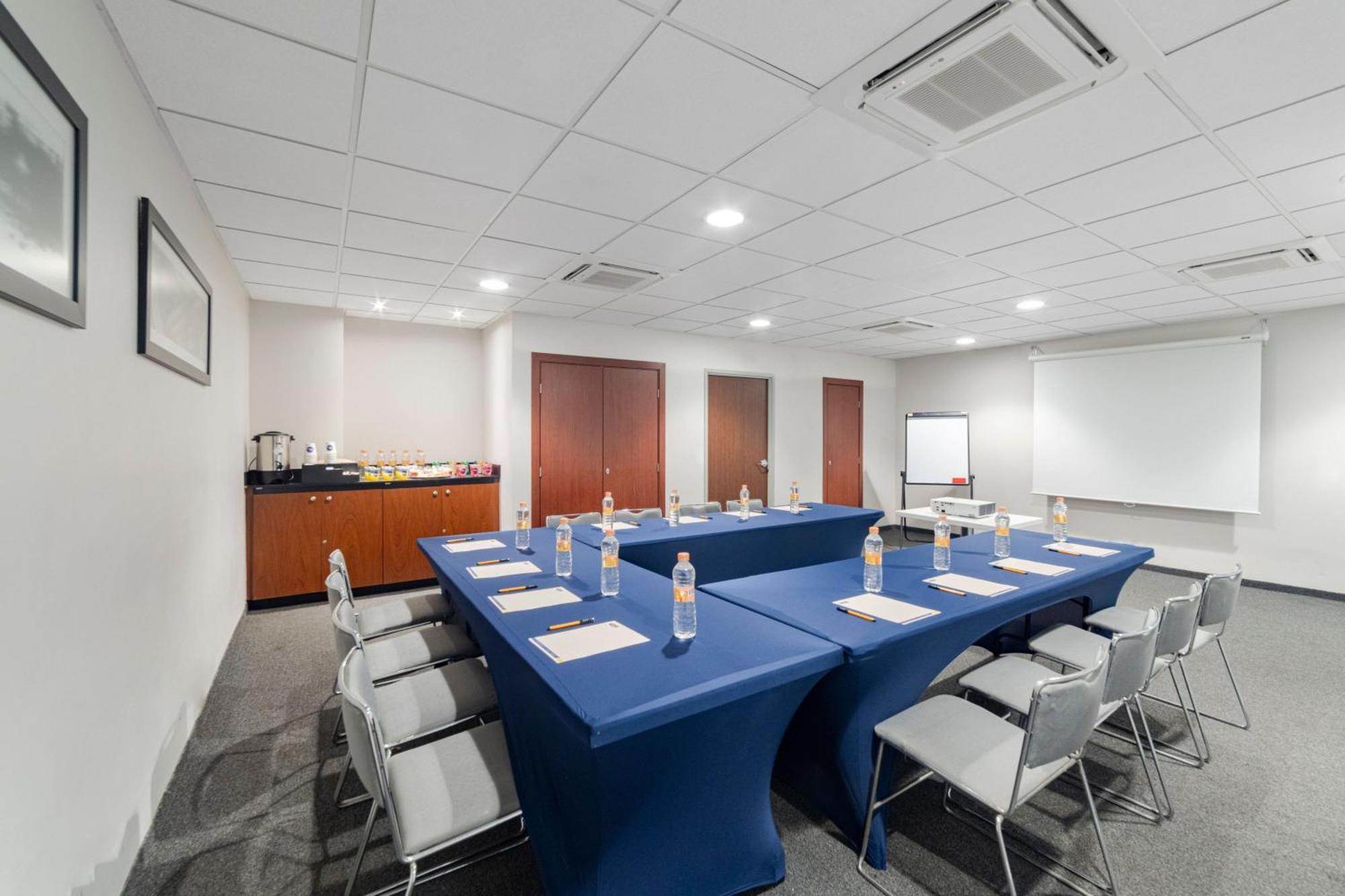 Express By Marriott Salina Cruz