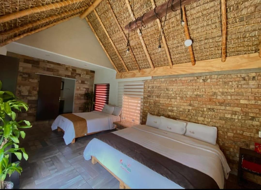 Mariposas Hotel 4*