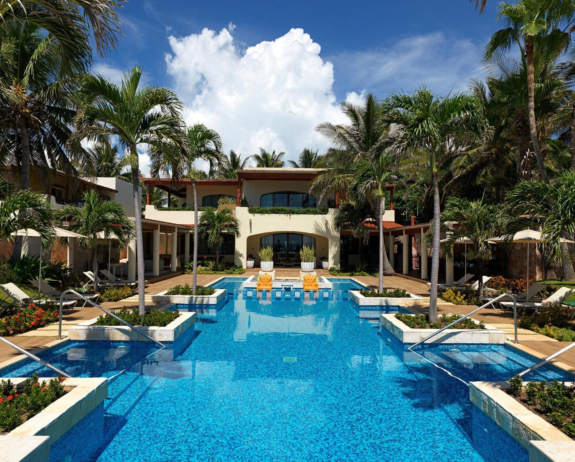 Hotel Azul Casa Del Mar 5*