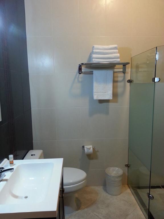 Hotel Y Los Encantos