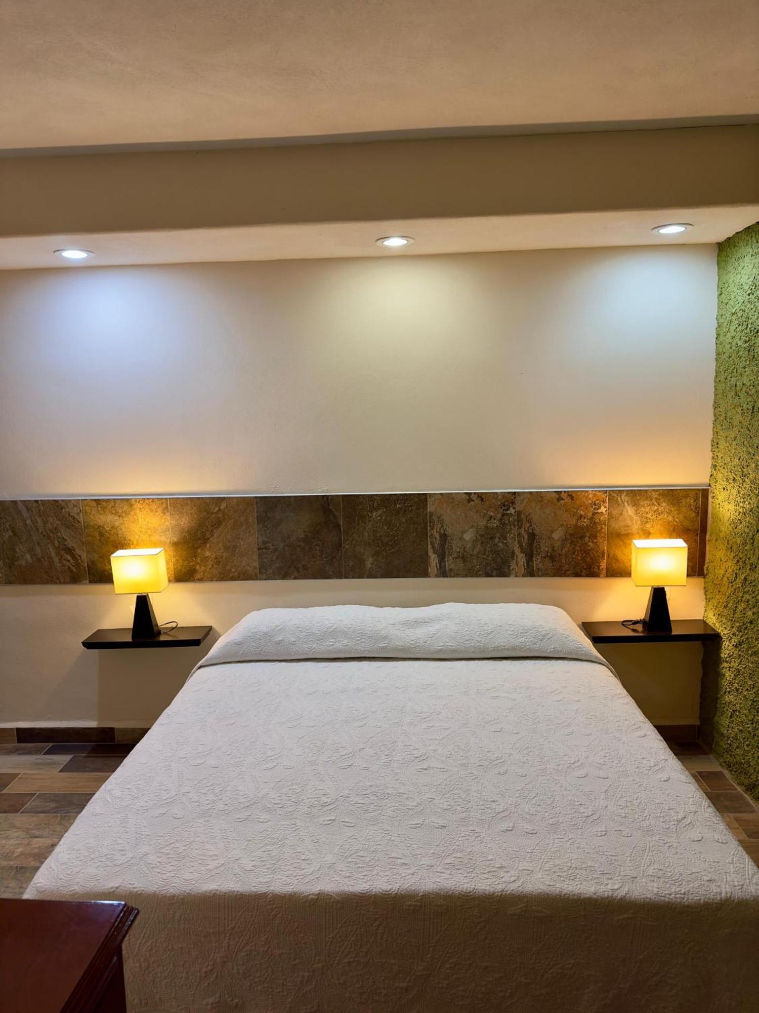 Aparthotel La De 4*