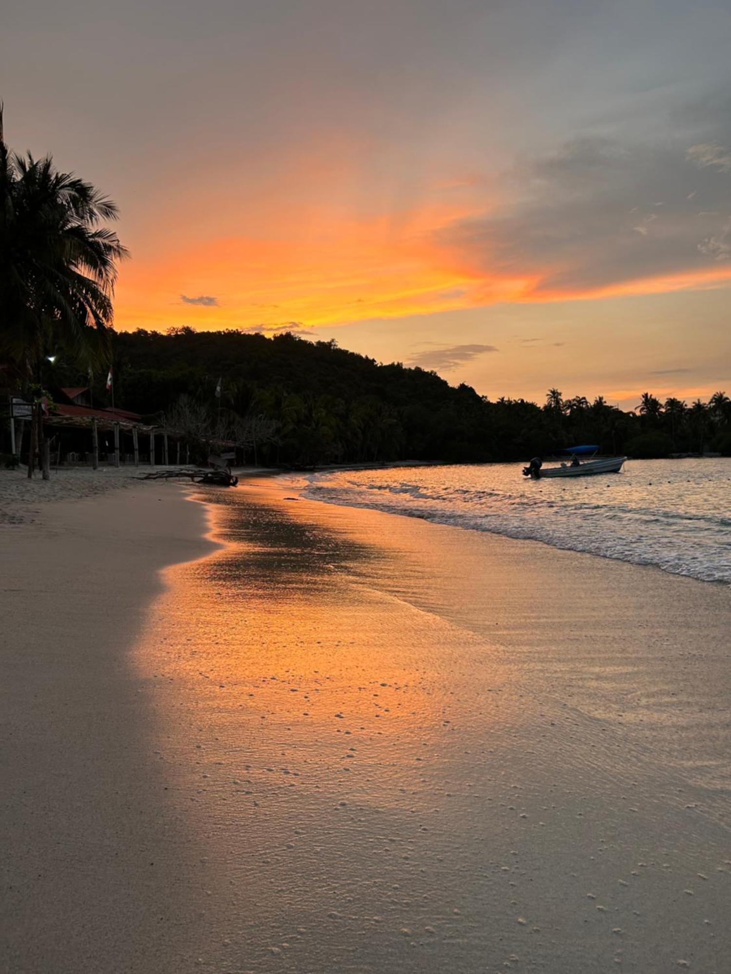 A Son De Mar - Playa Gatas Acceso Por Mar * Zihuatanejo