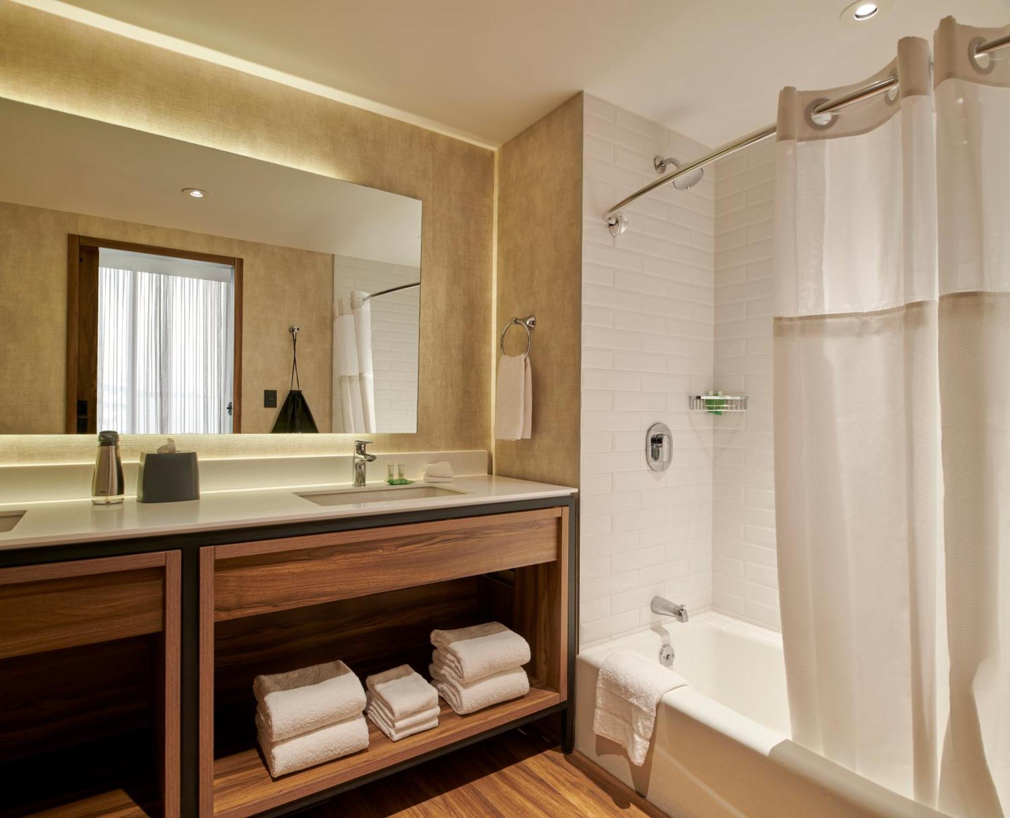 Four Points By Sheraton