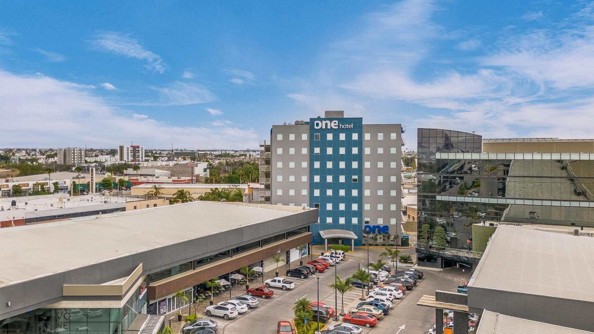 Hotel One Poliforum 3*