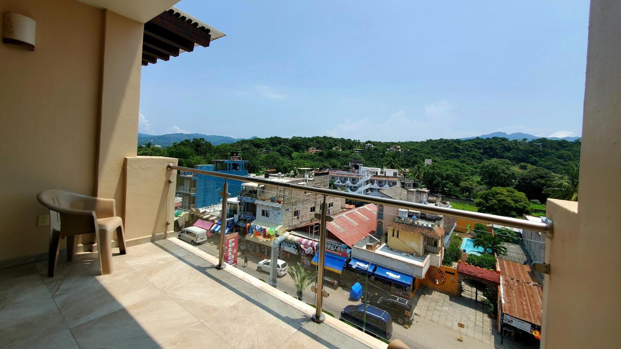 Auroza Rincon de Guayabitos