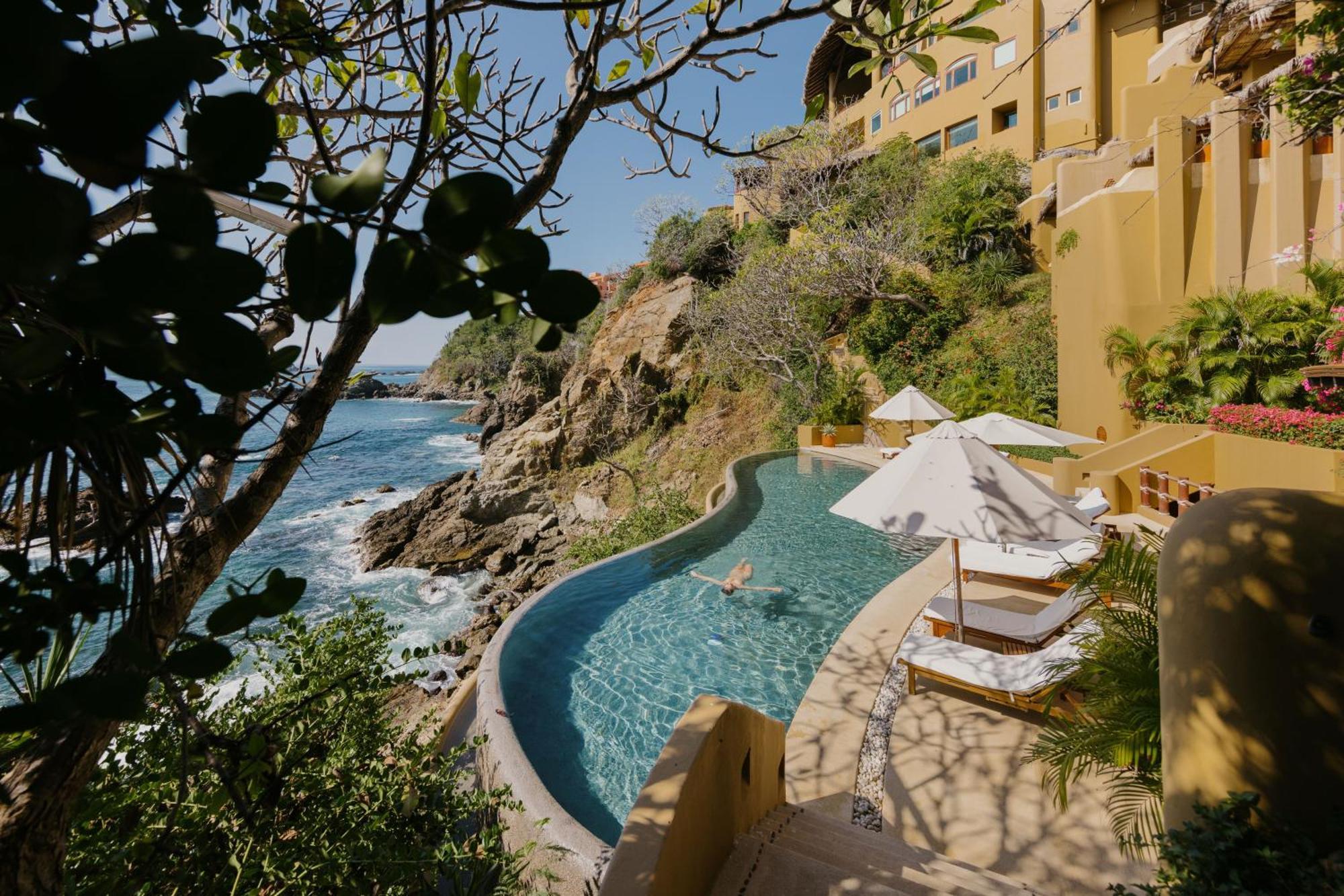 Cala De Mar & Ixtapa Ixtapa (Guerrero)