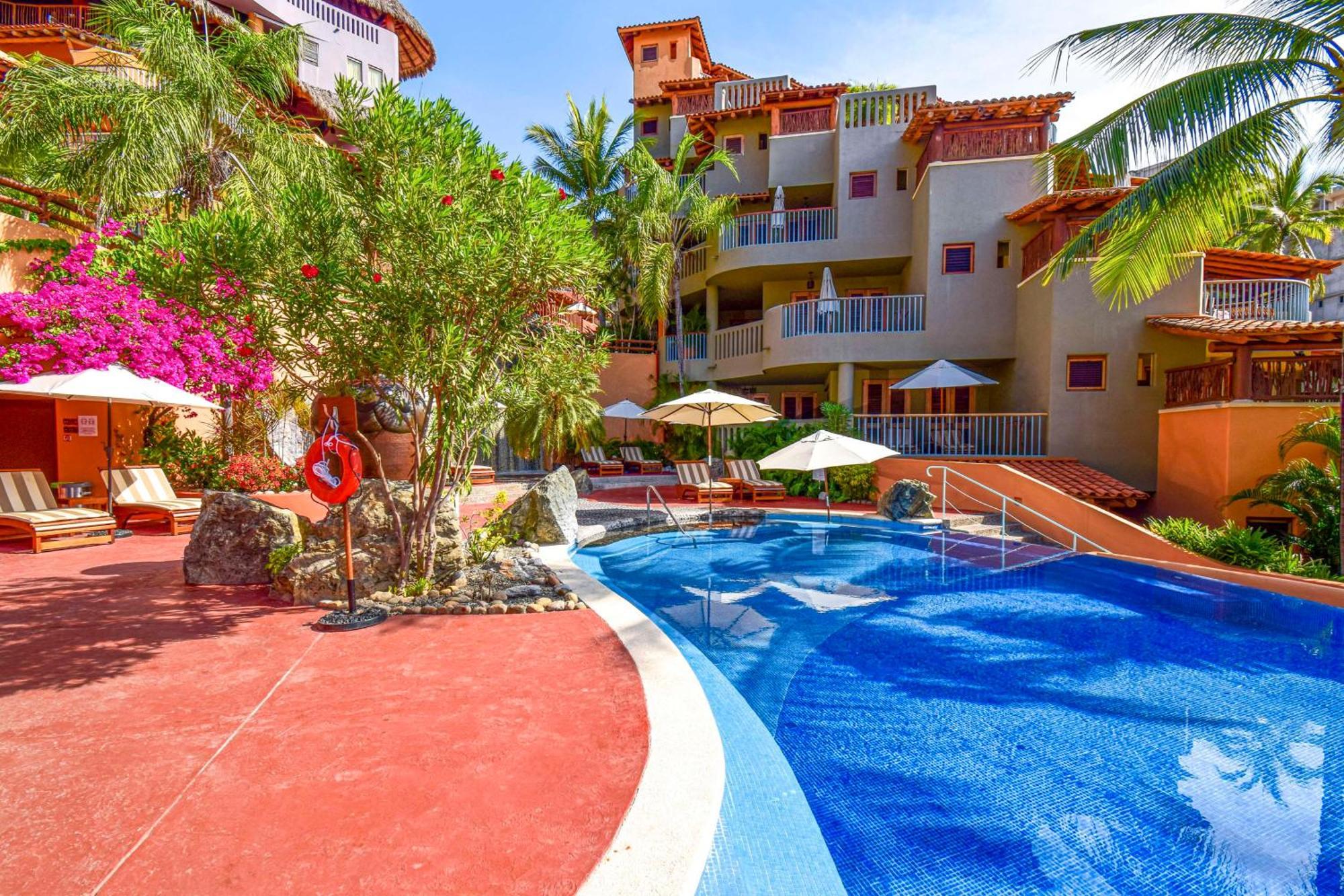 Hilton Grand Vacations Club Resort 4*