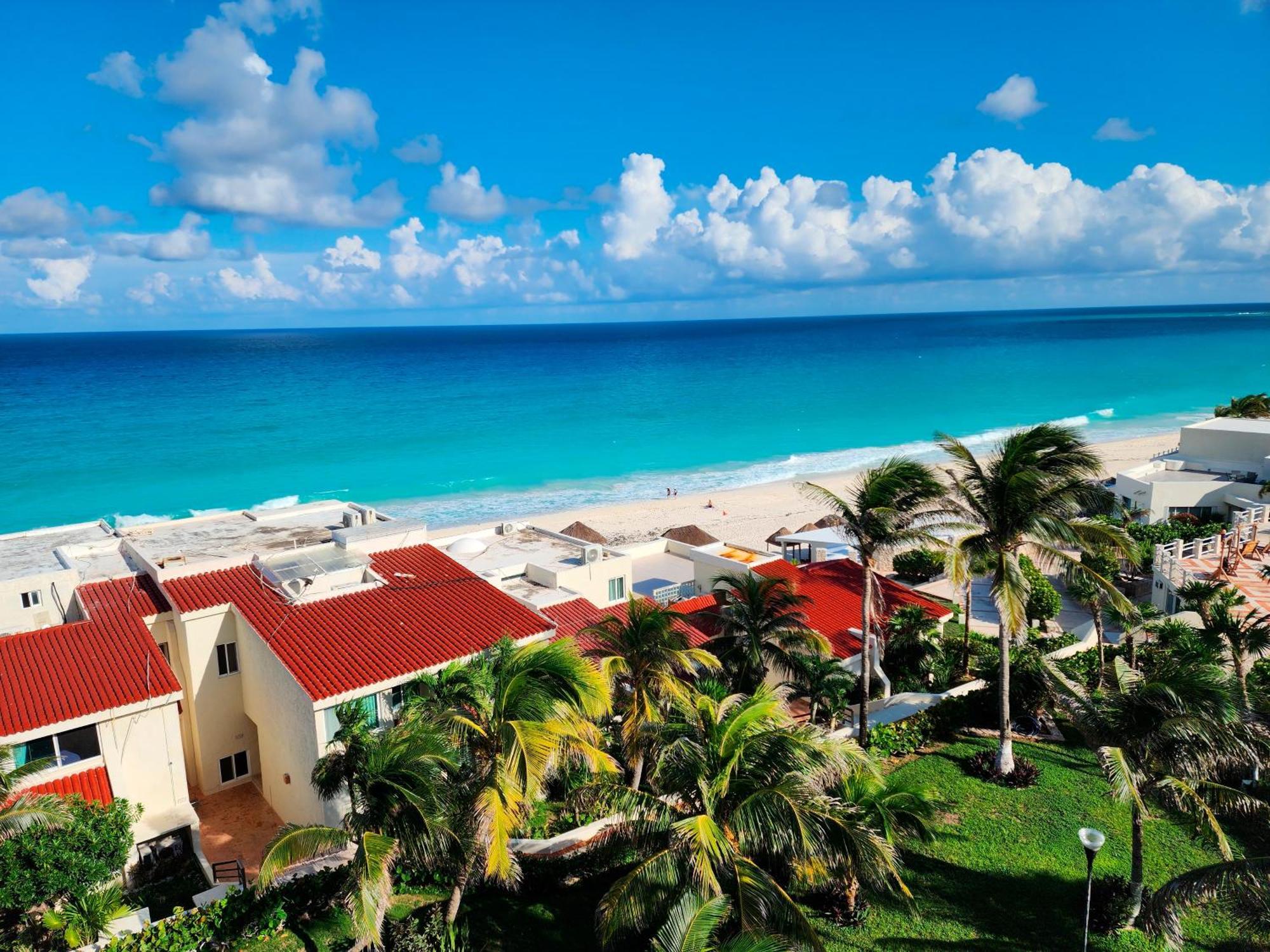Apartment Beachfront Cancun