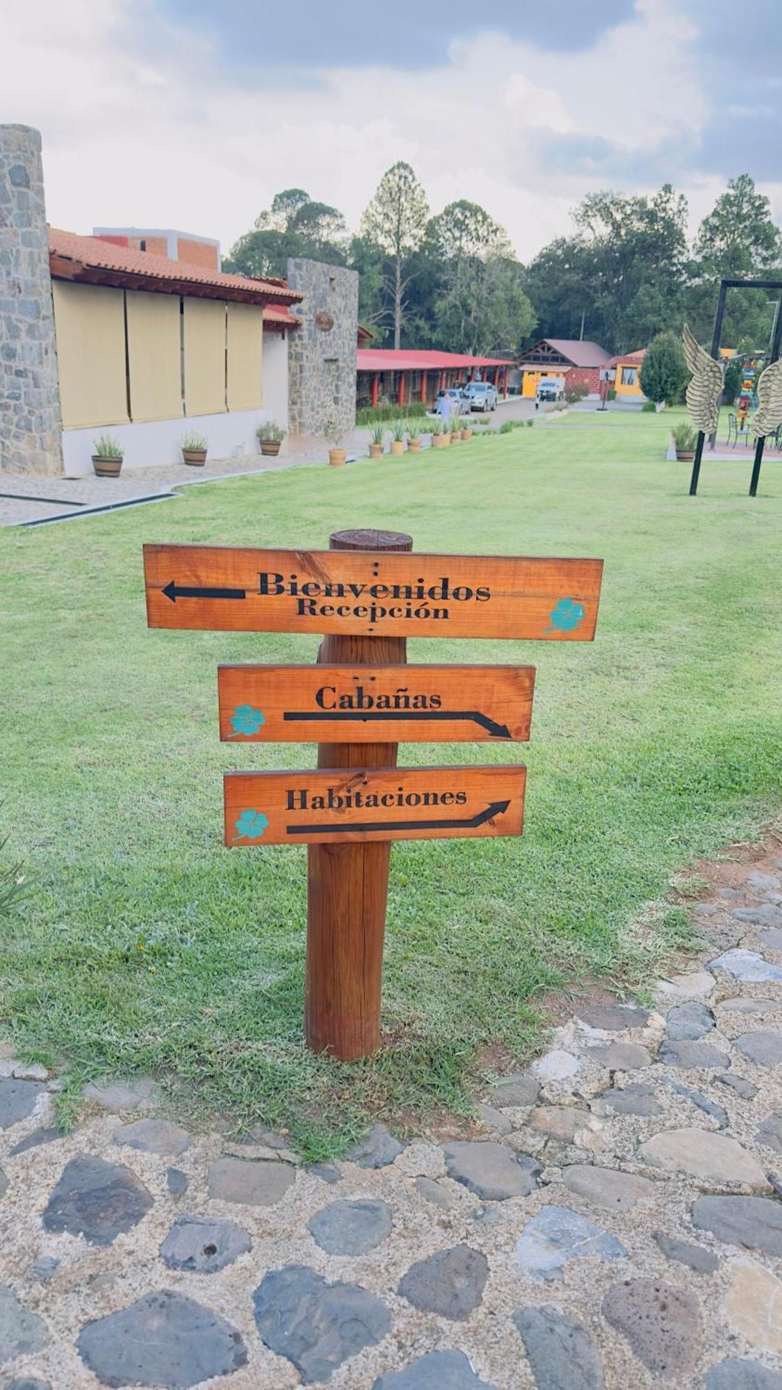 Inn Angeles Hospederia & Sociales *
