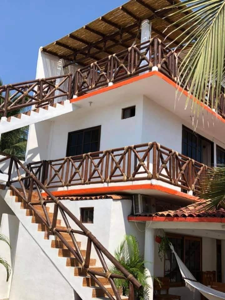 Palmas Bed & Breakfast