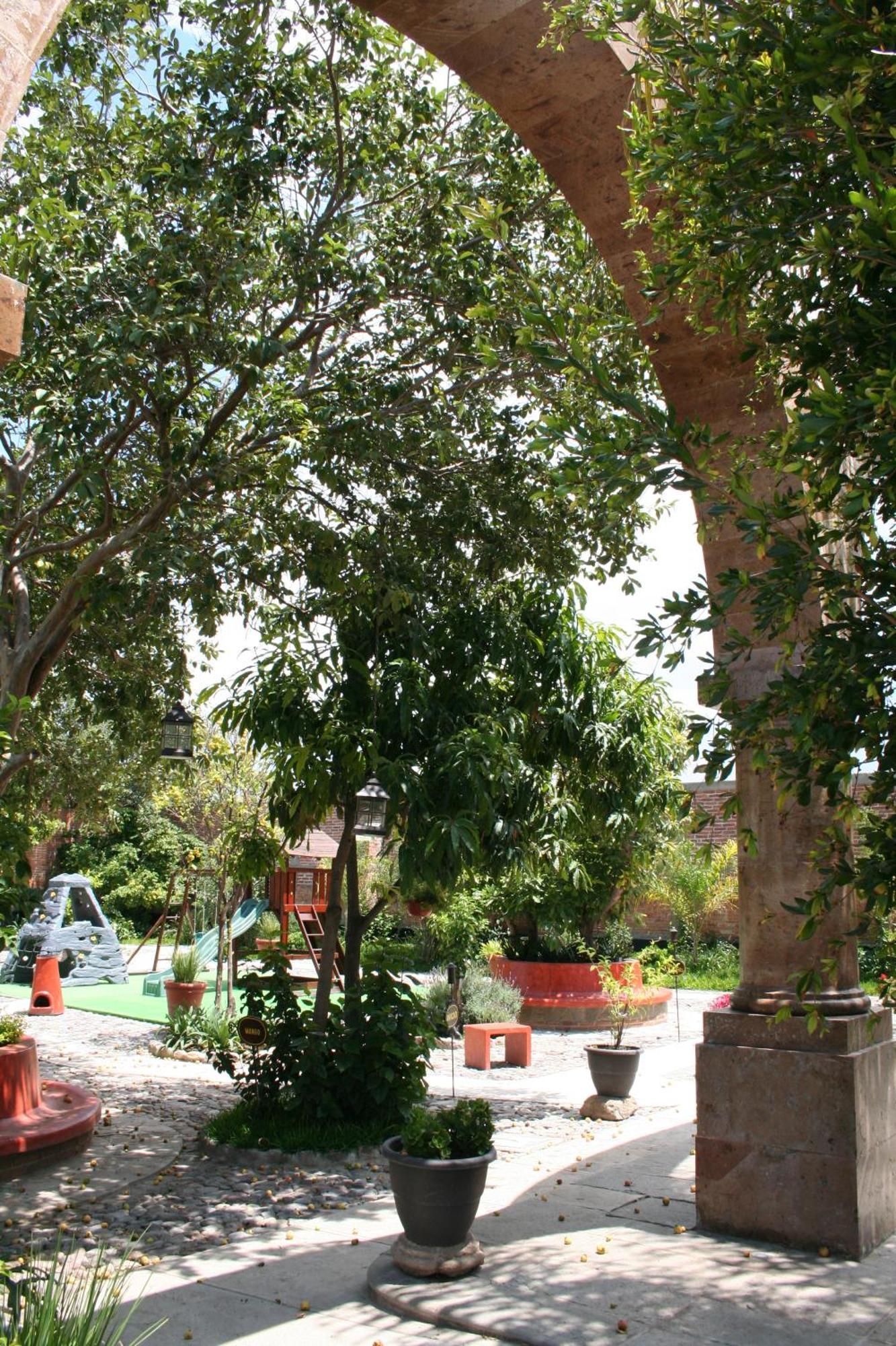 La Casa De Patios & Hotel 5*