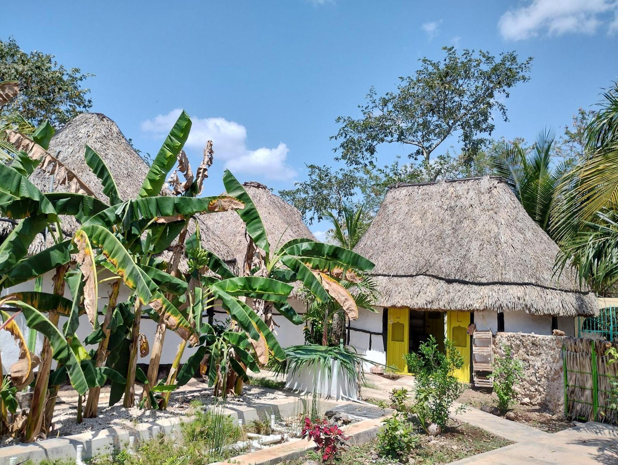 Hotel Y Museo Aldea Maya Toktli Origenes - Village, Alberca, Wifi Starlink, Tour Museo Izamal