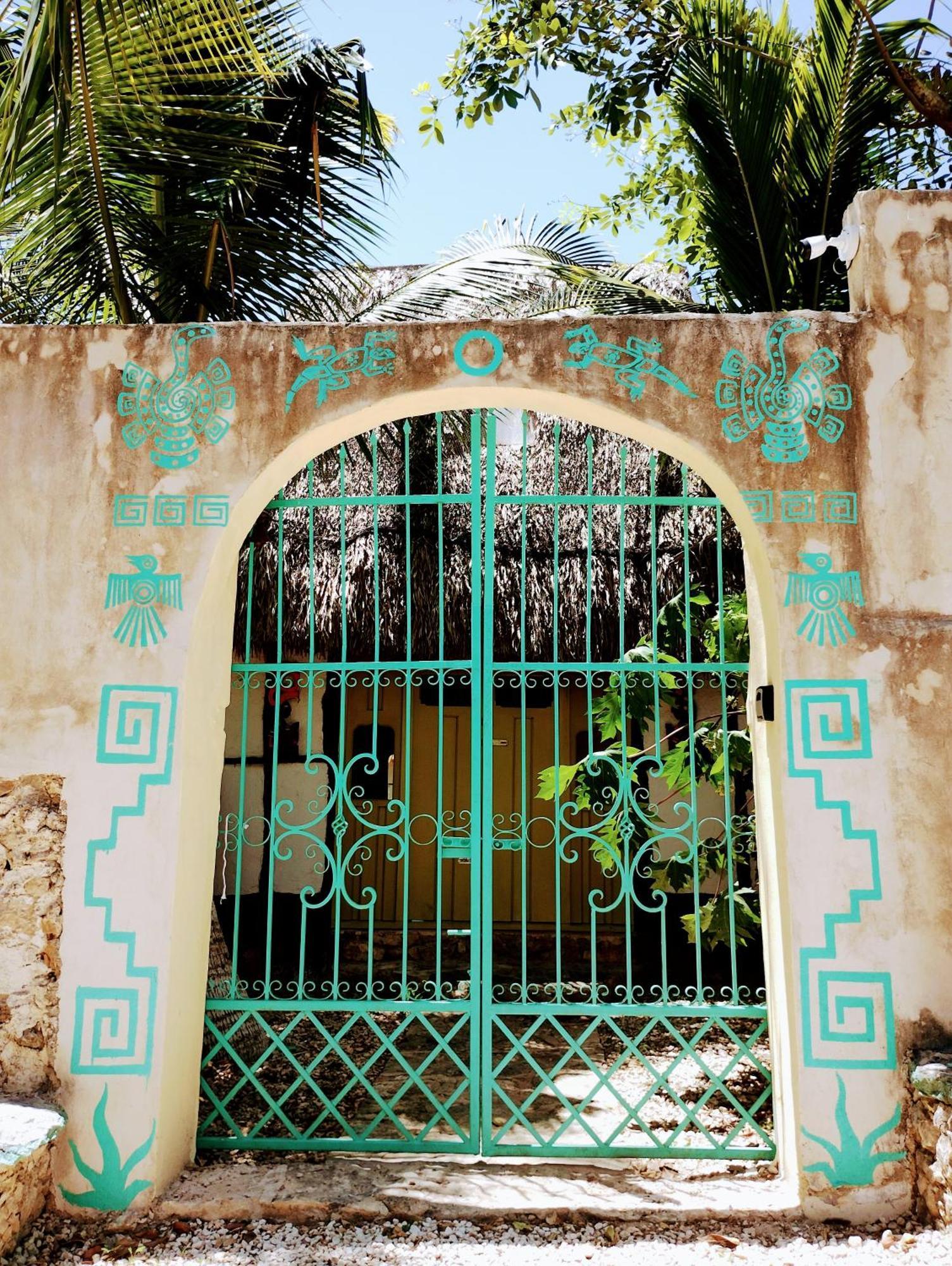 Hotel Y Museo Aldea Maya Toktli Origenes - Village, Alberca, Wifi Starlink, Tour Museo Izamal