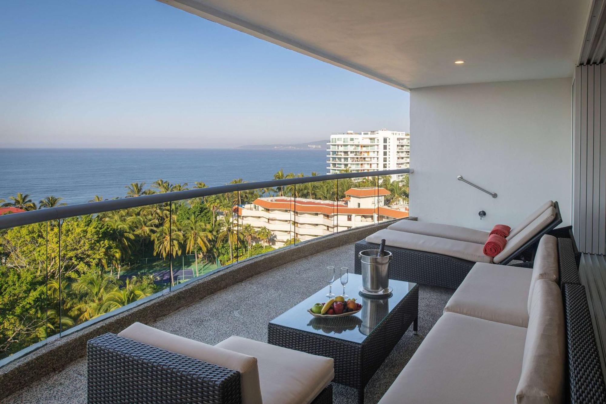 Resort Wyndham Alltra Vallarta,