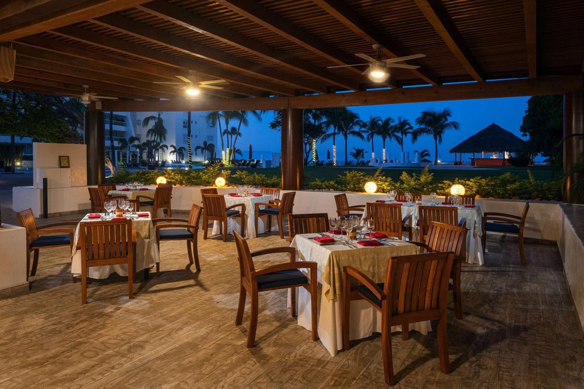 Wyndham Alltra Vallarta,