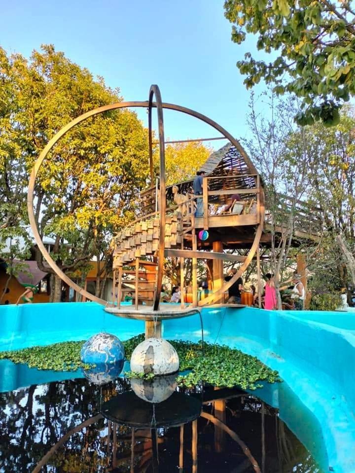 El Encinal De Flores Lodge