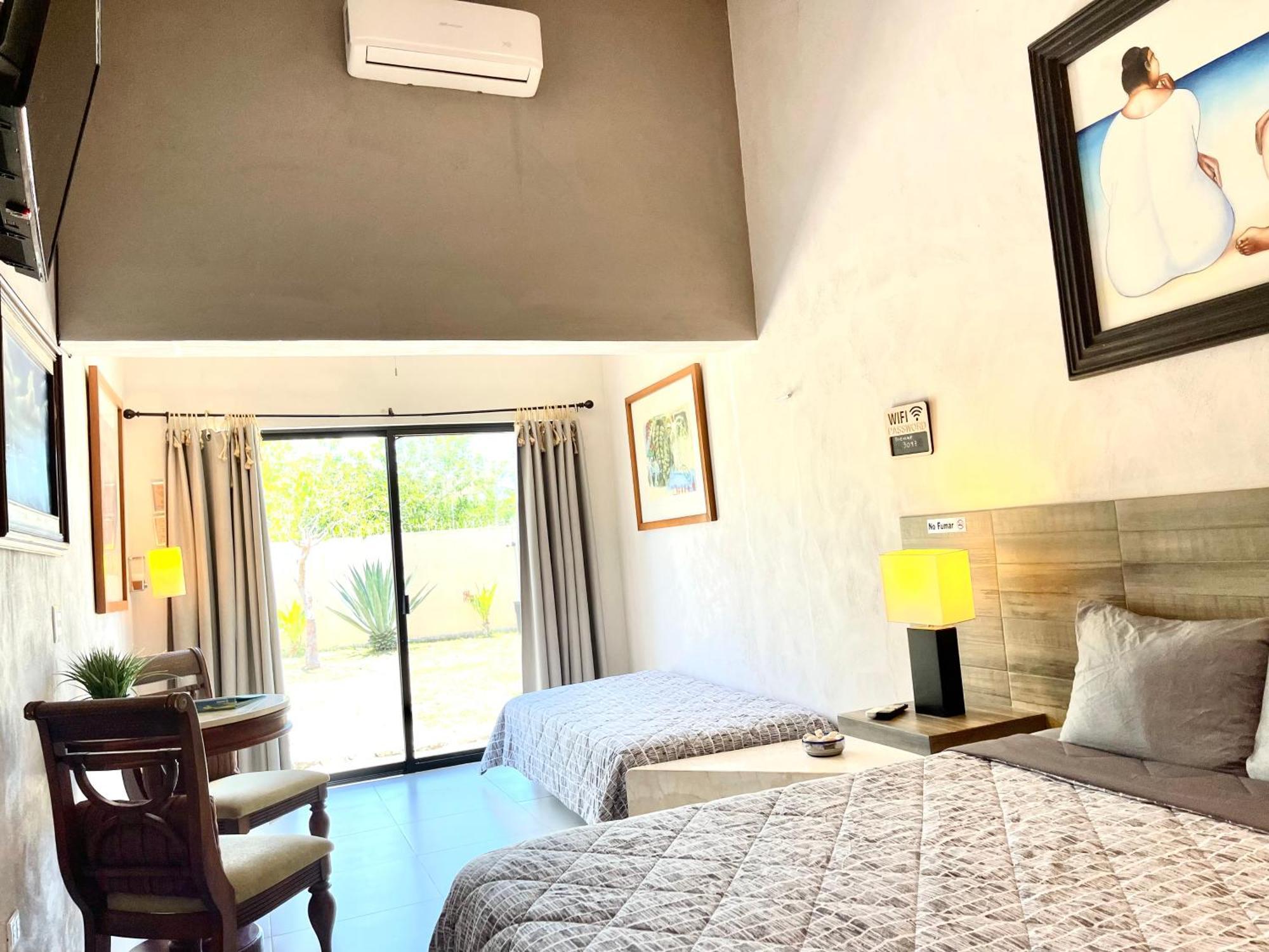 Bremar 85 Private Place - Adults Only Homestay
