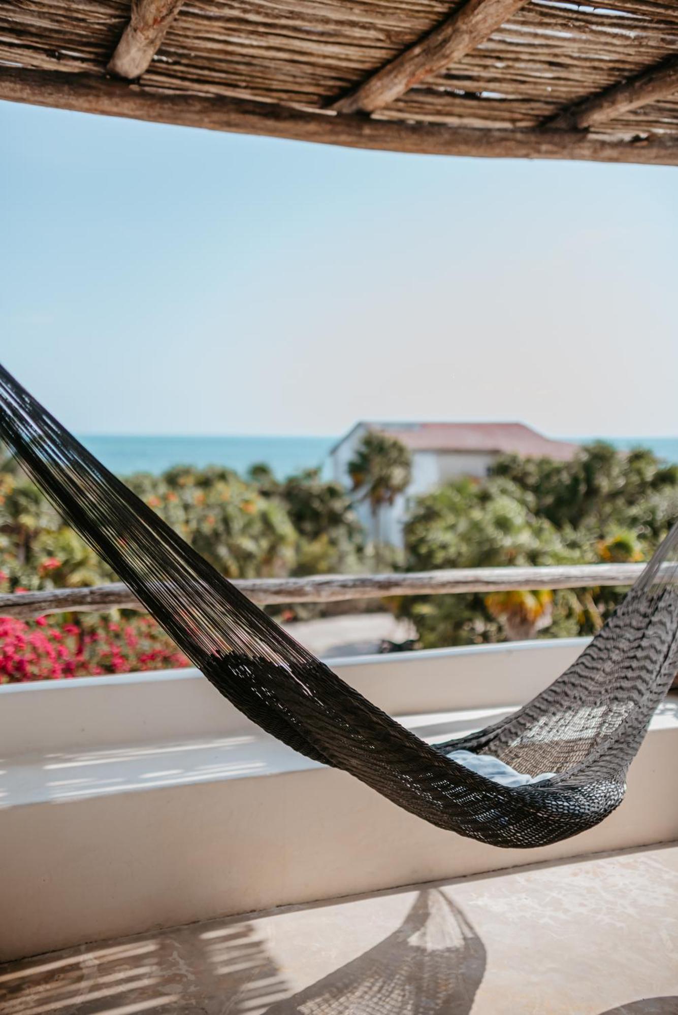 Lunarena Barefoot Aparthotel 3*