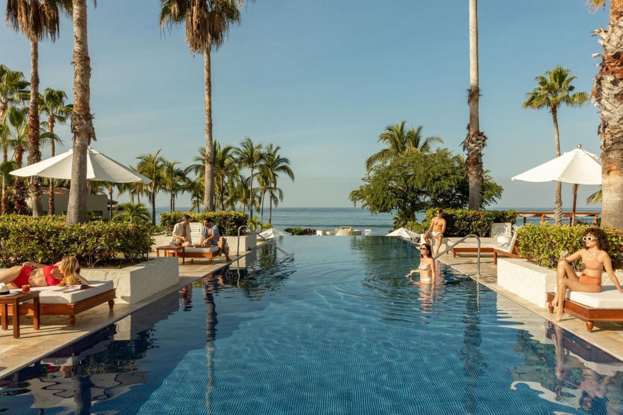 The St. Regis 5* Punta Mita