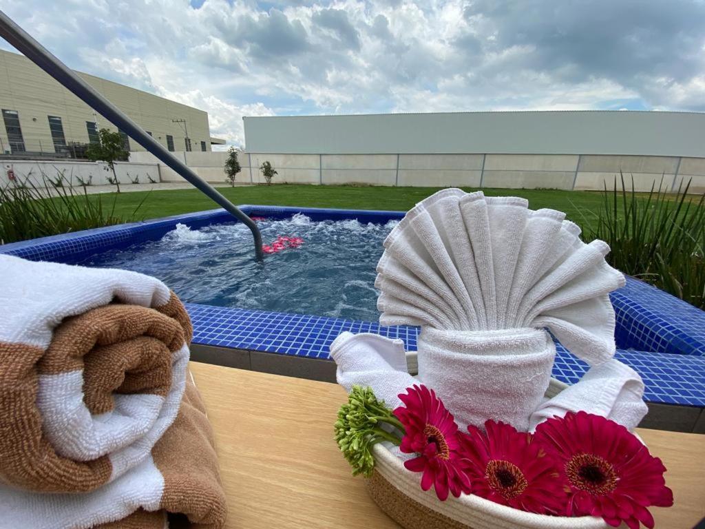 Hit Hoteles Aeropuerto Hotel 4*