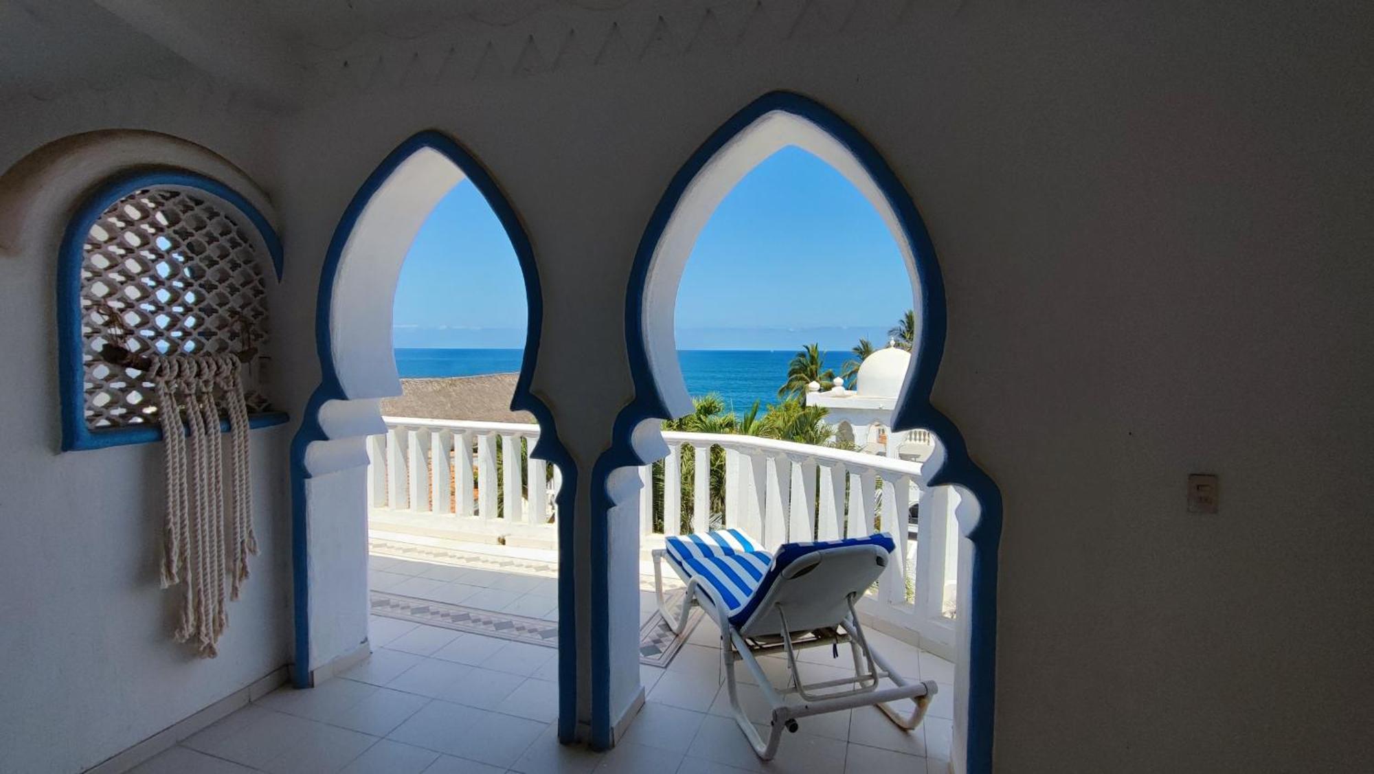Paradise Aparthotel