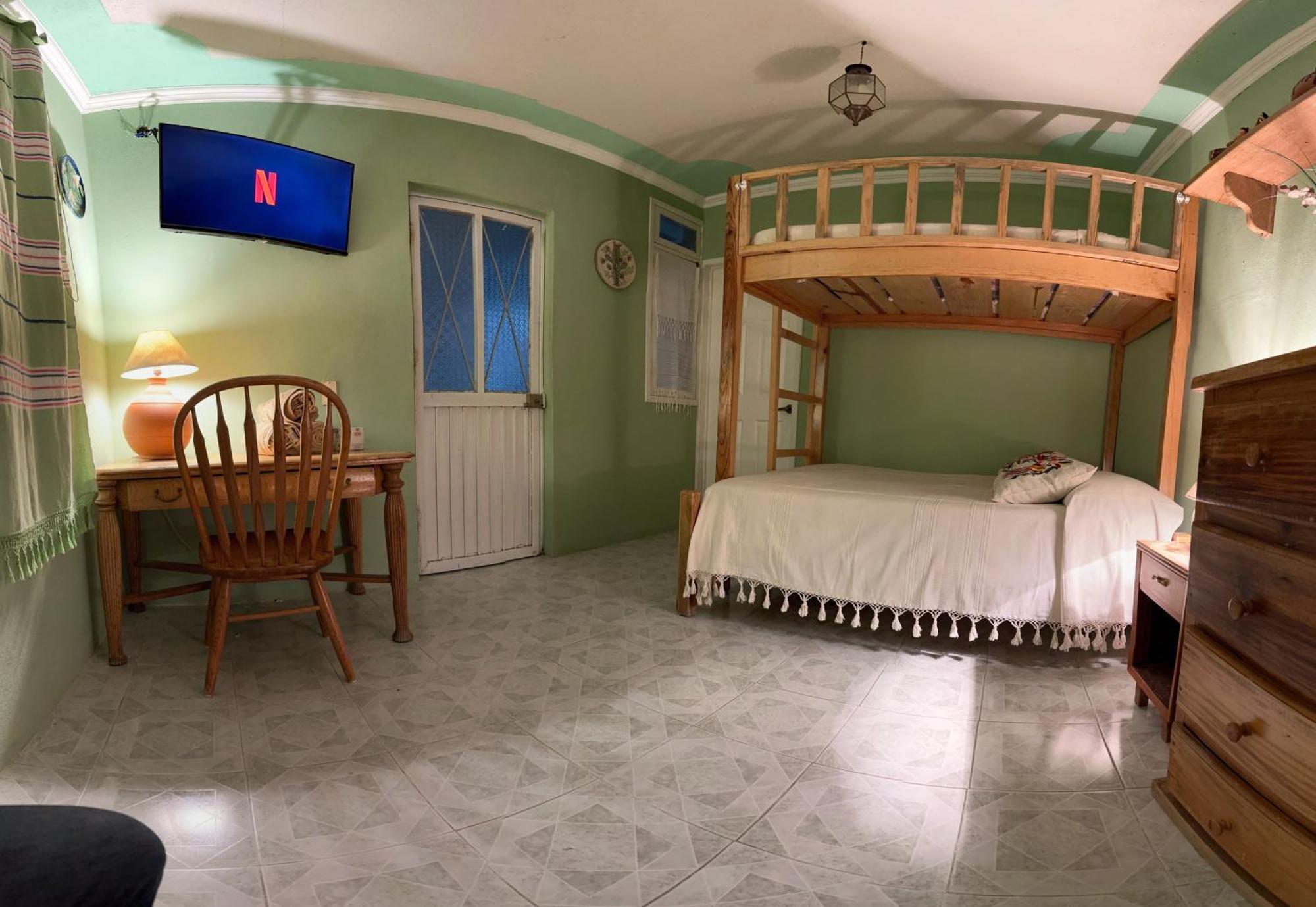 Casa Tecolote