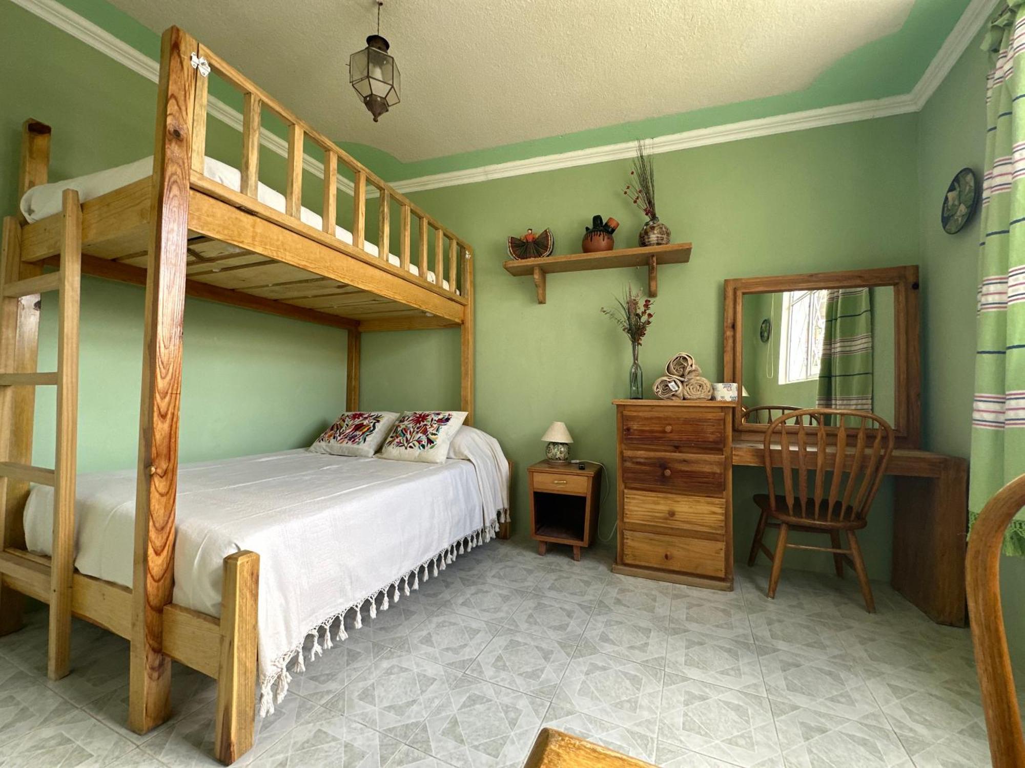 Casa Tecolote Hotel