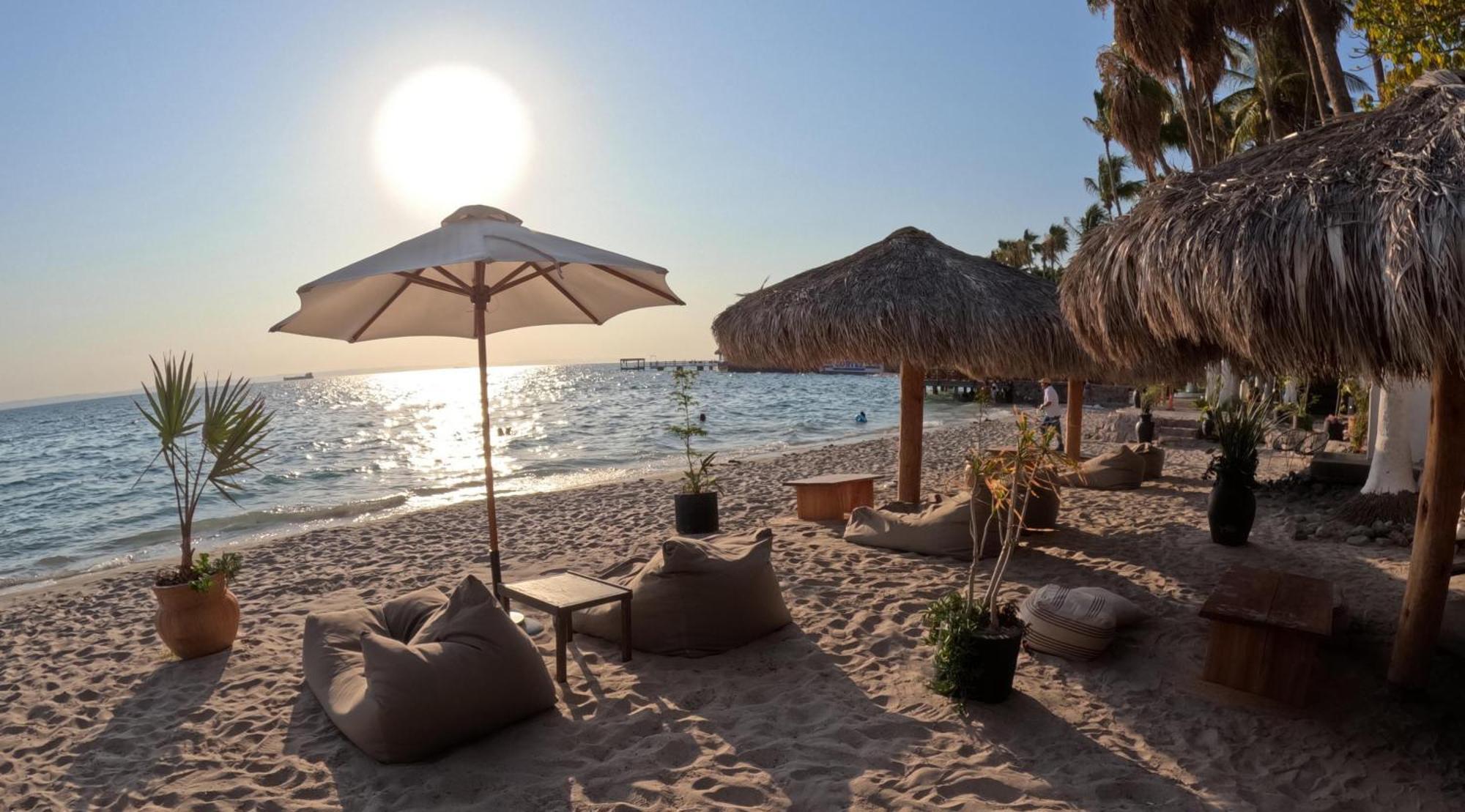 La Concha & Club La Paz