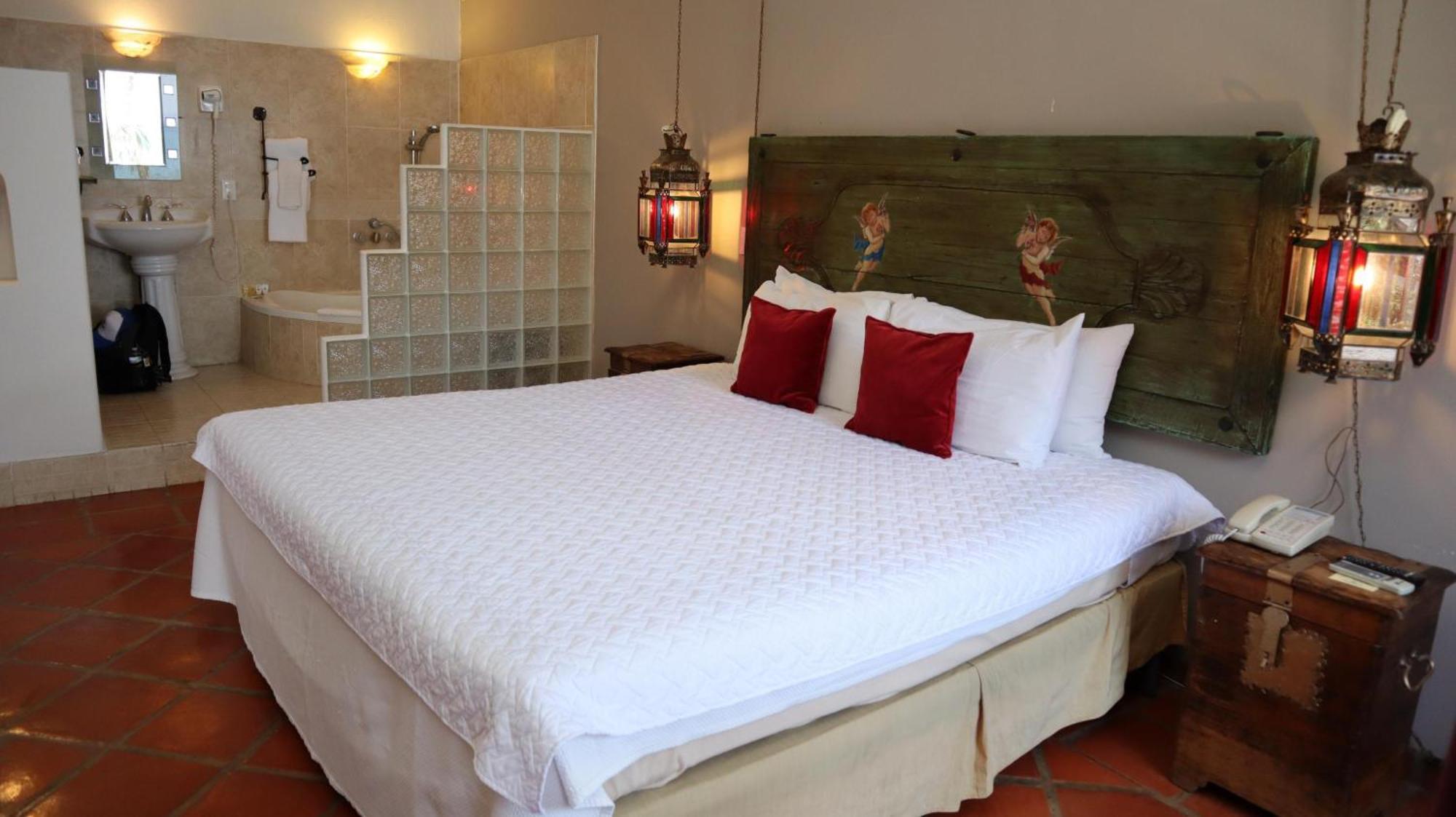 Hotel La Concha & Club La Paz