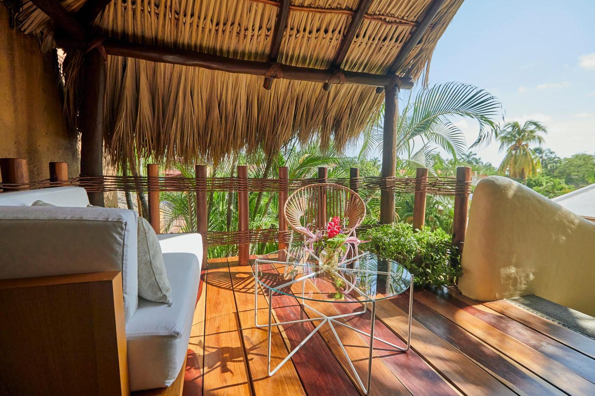 Hotel La Luz Zihuatanejo
