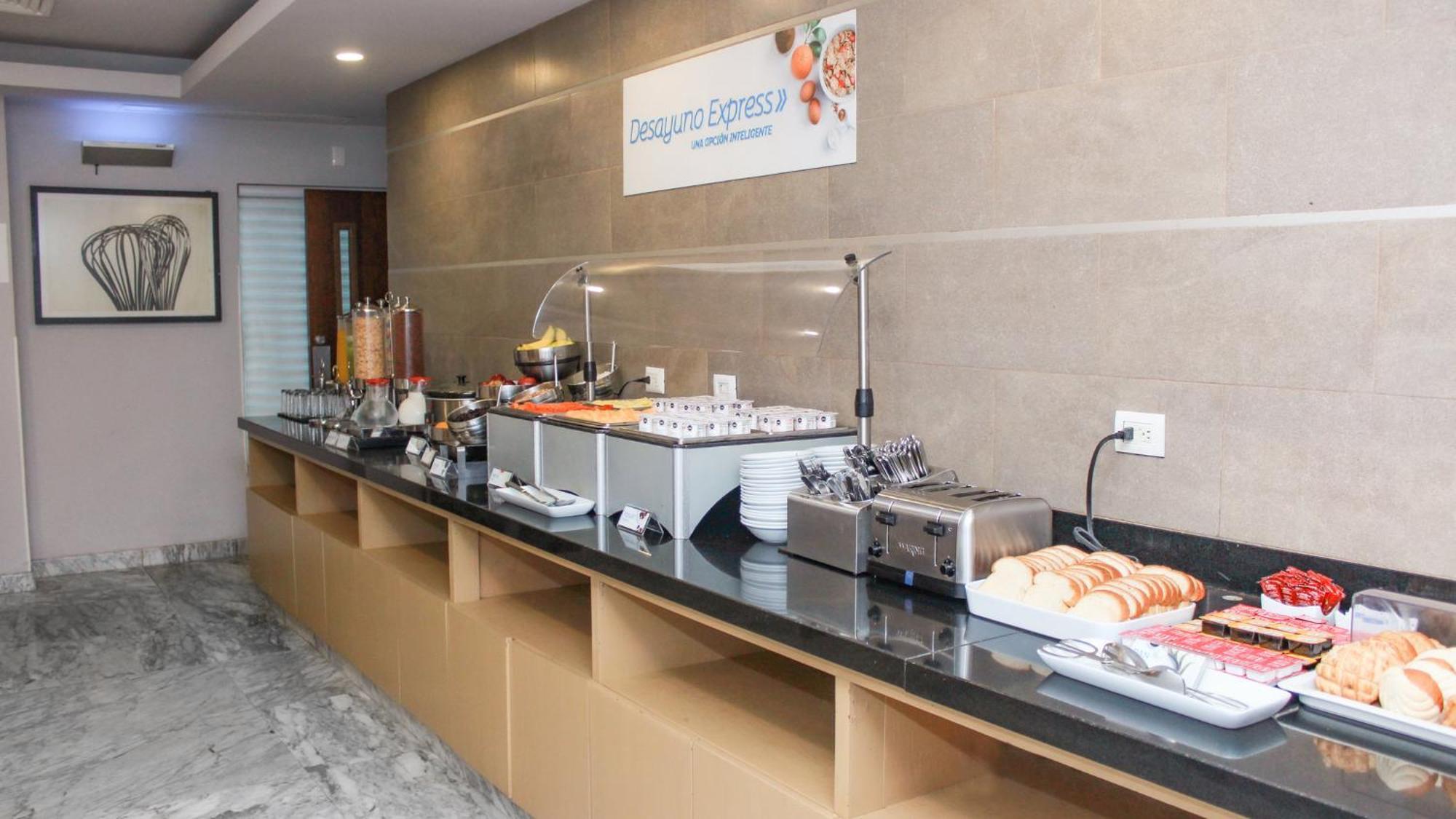 Hotel Express By Ihg Culiacan