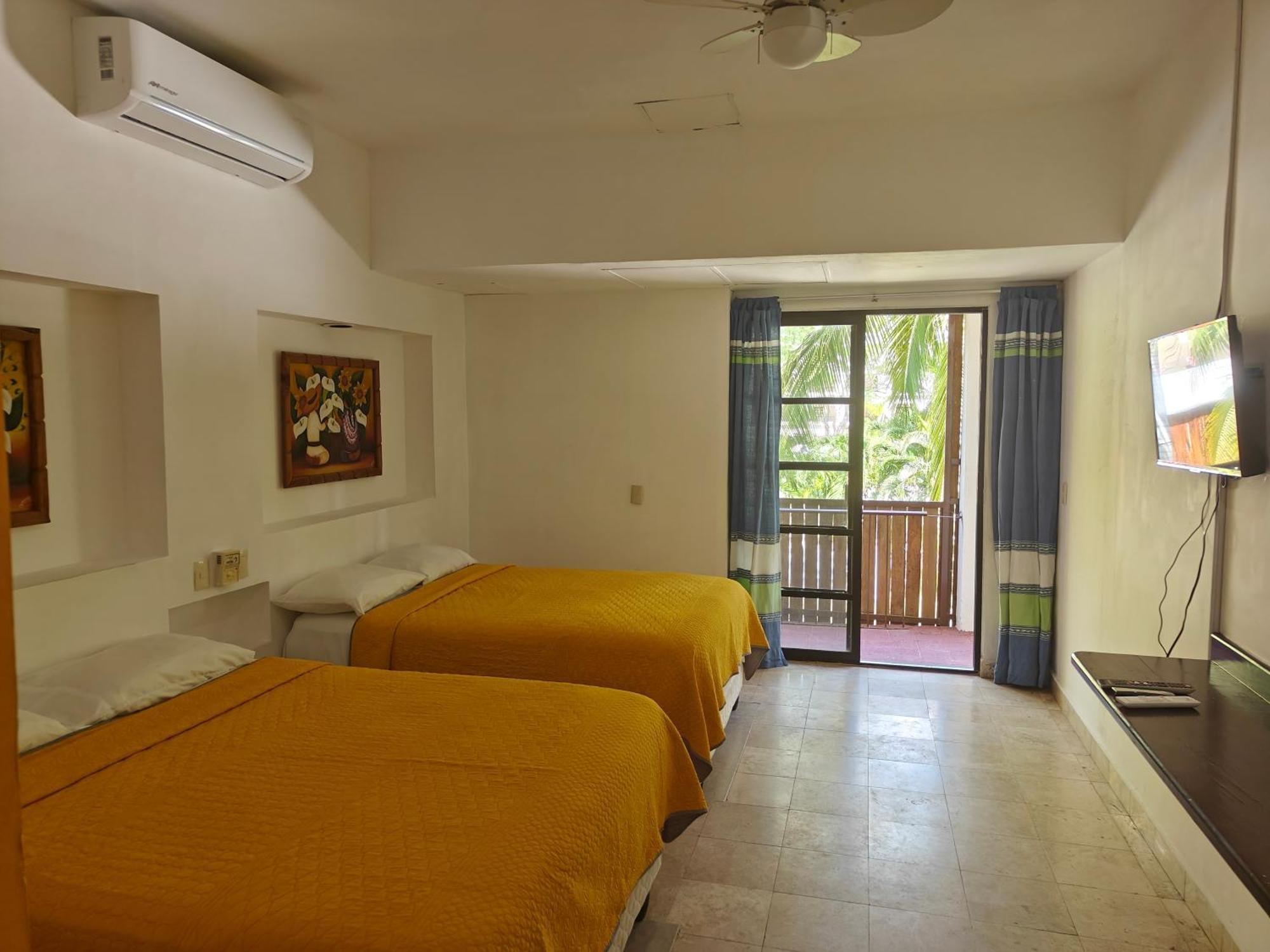Plaza Huatulco Hotel