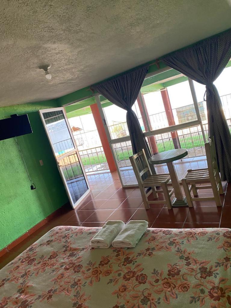 Chalet Cabanas Y Habitaciones El Malecon *