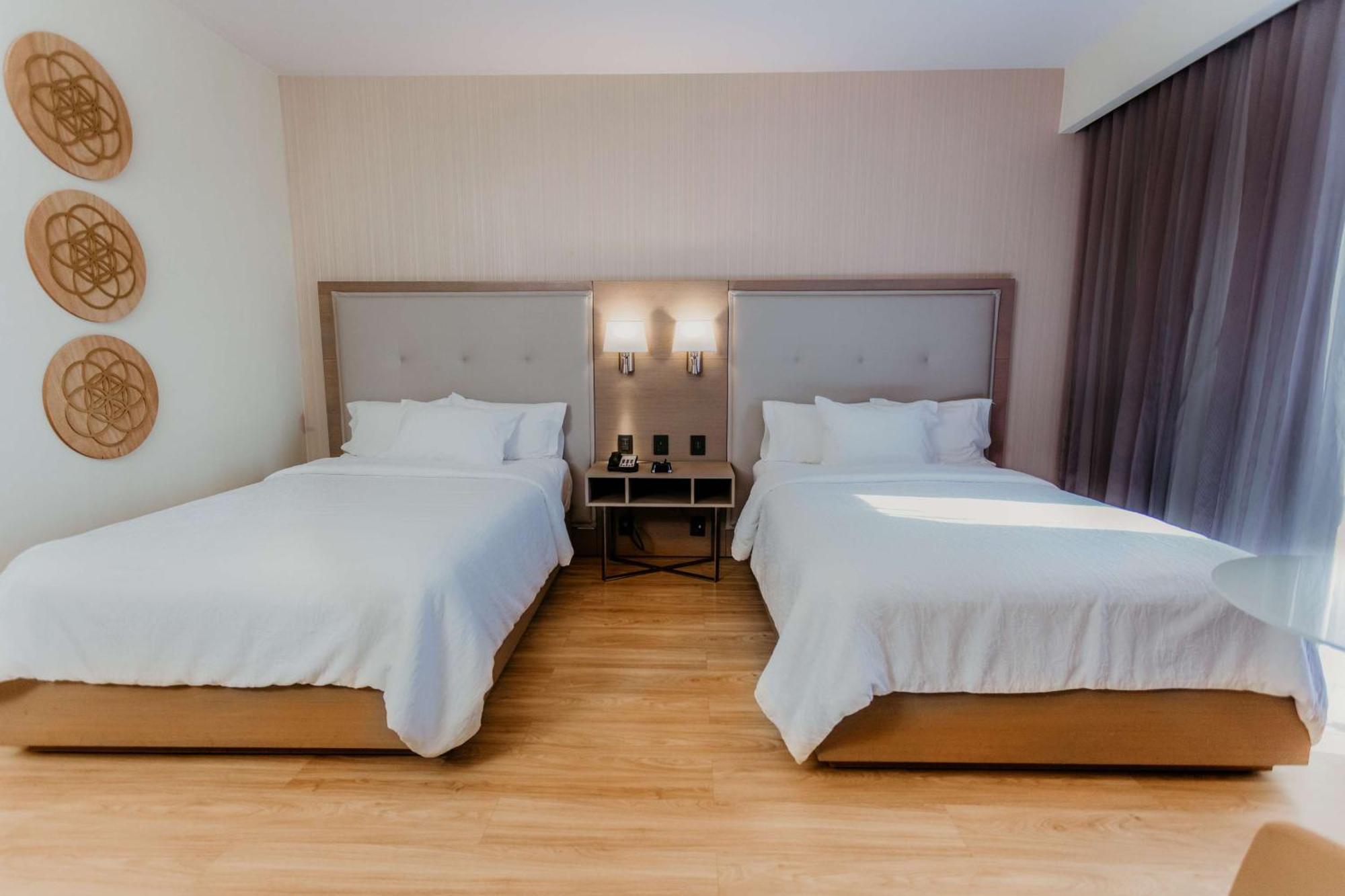 Hilton Garden Aeropuerto Bajio 3*