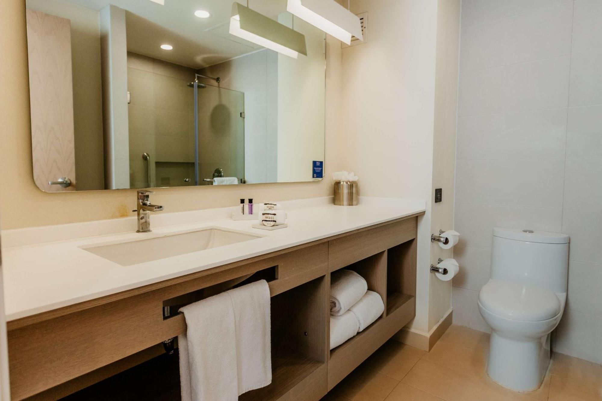Hilton Garden Aeropuerto Bajio 3* Silao
