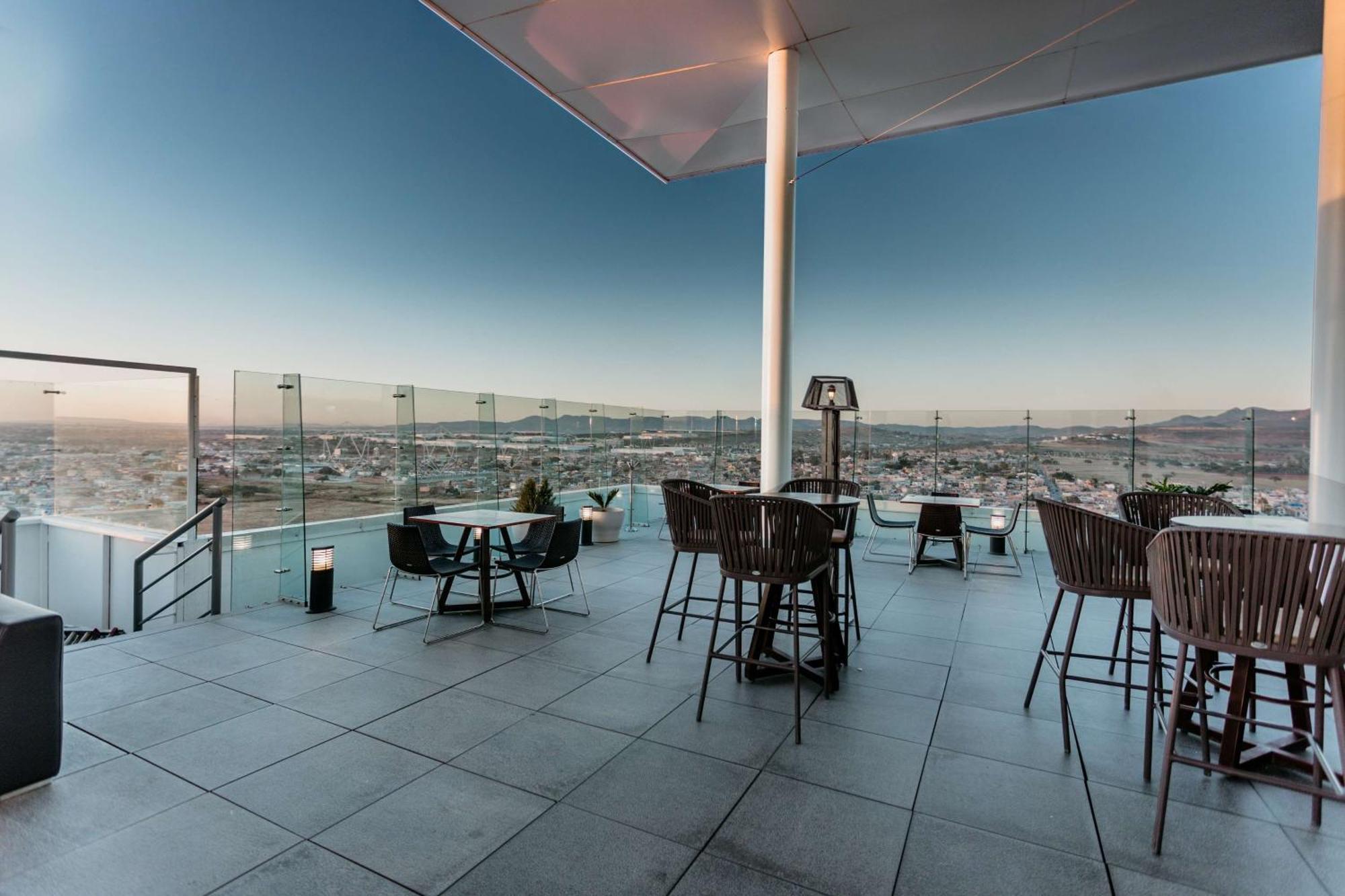 Hotel Hilton Garden Aeropuerto Bajio 3*