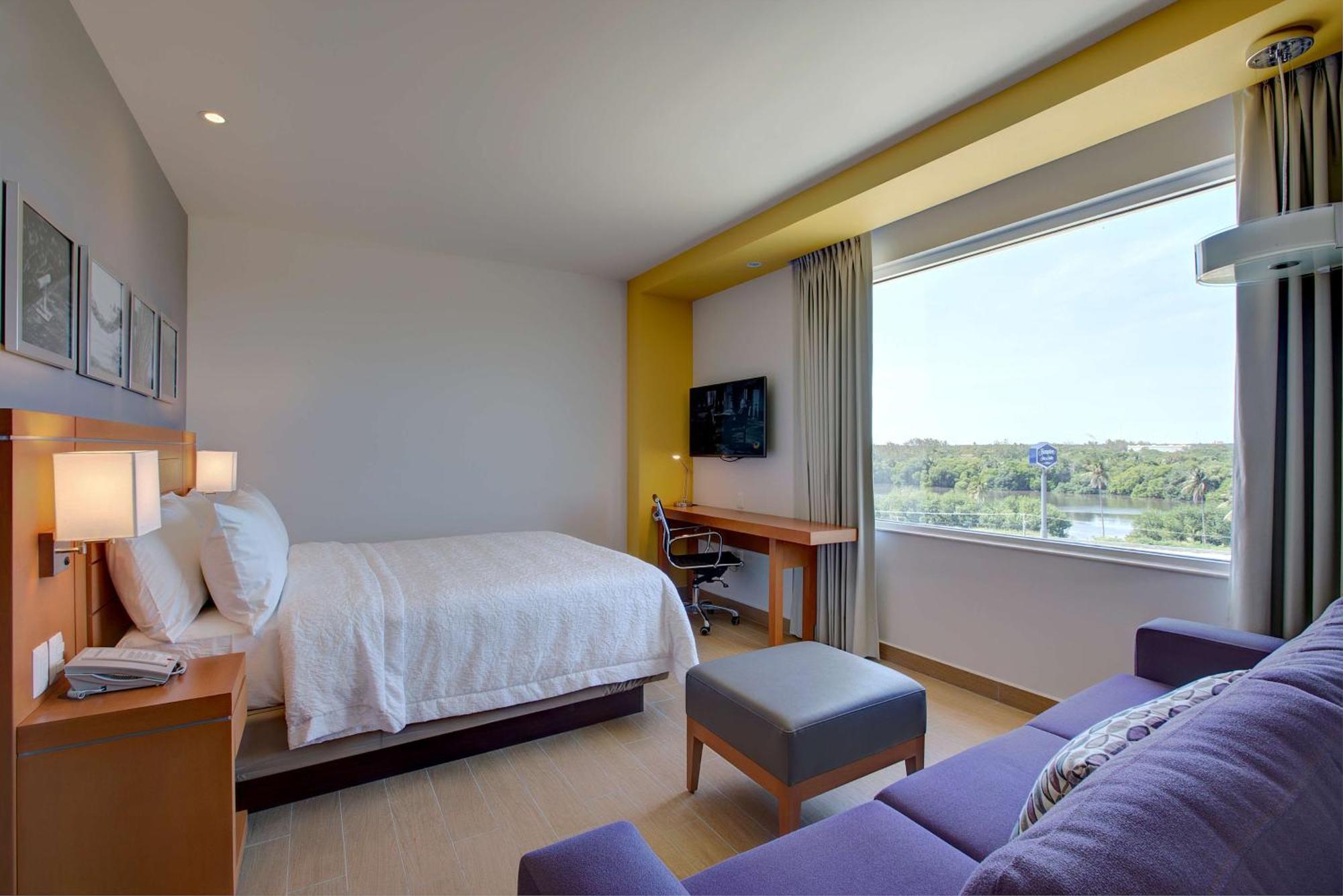 Hampton & By Hilton