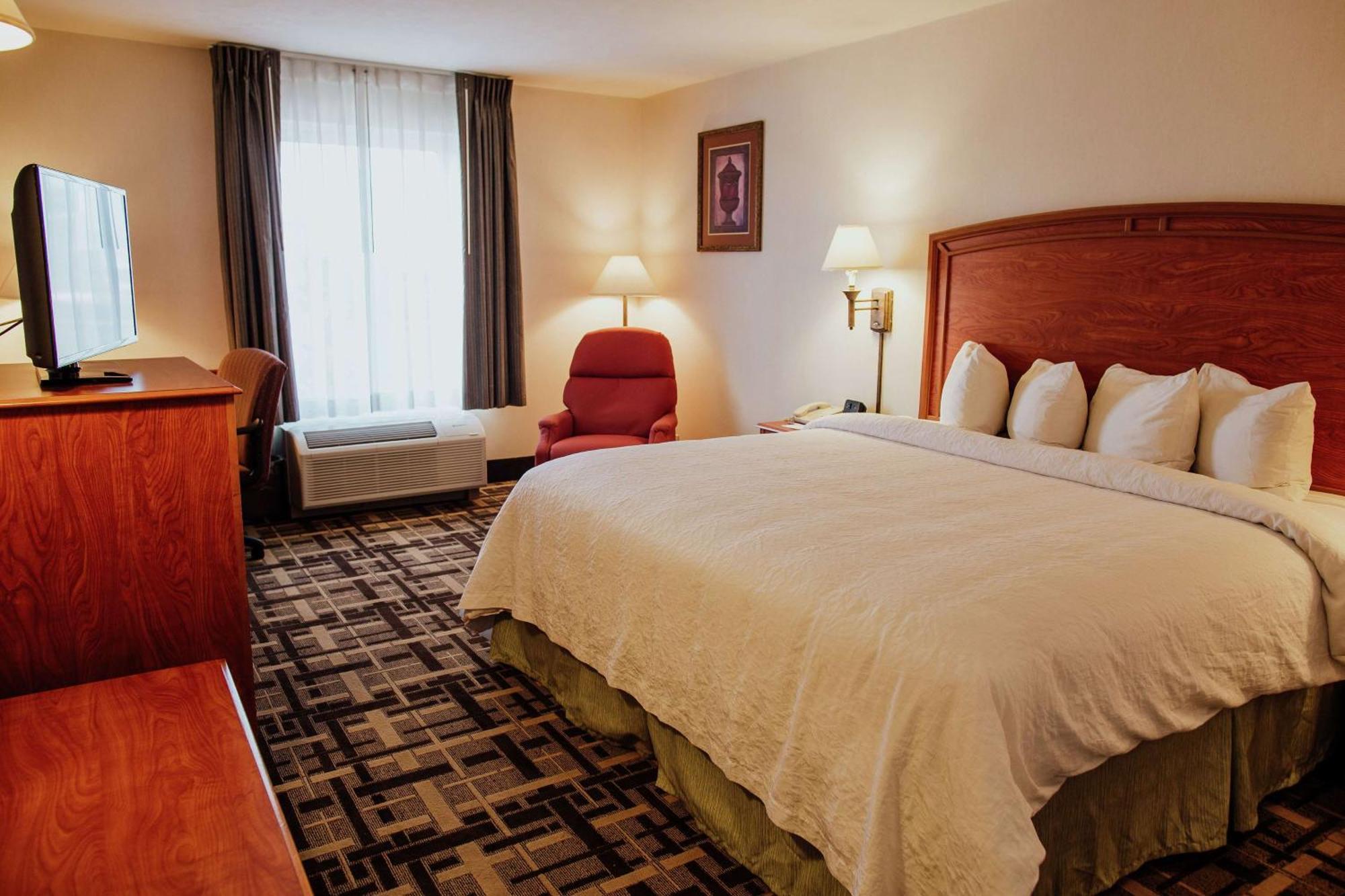 Hampton Airport-galerias Hotel 4*