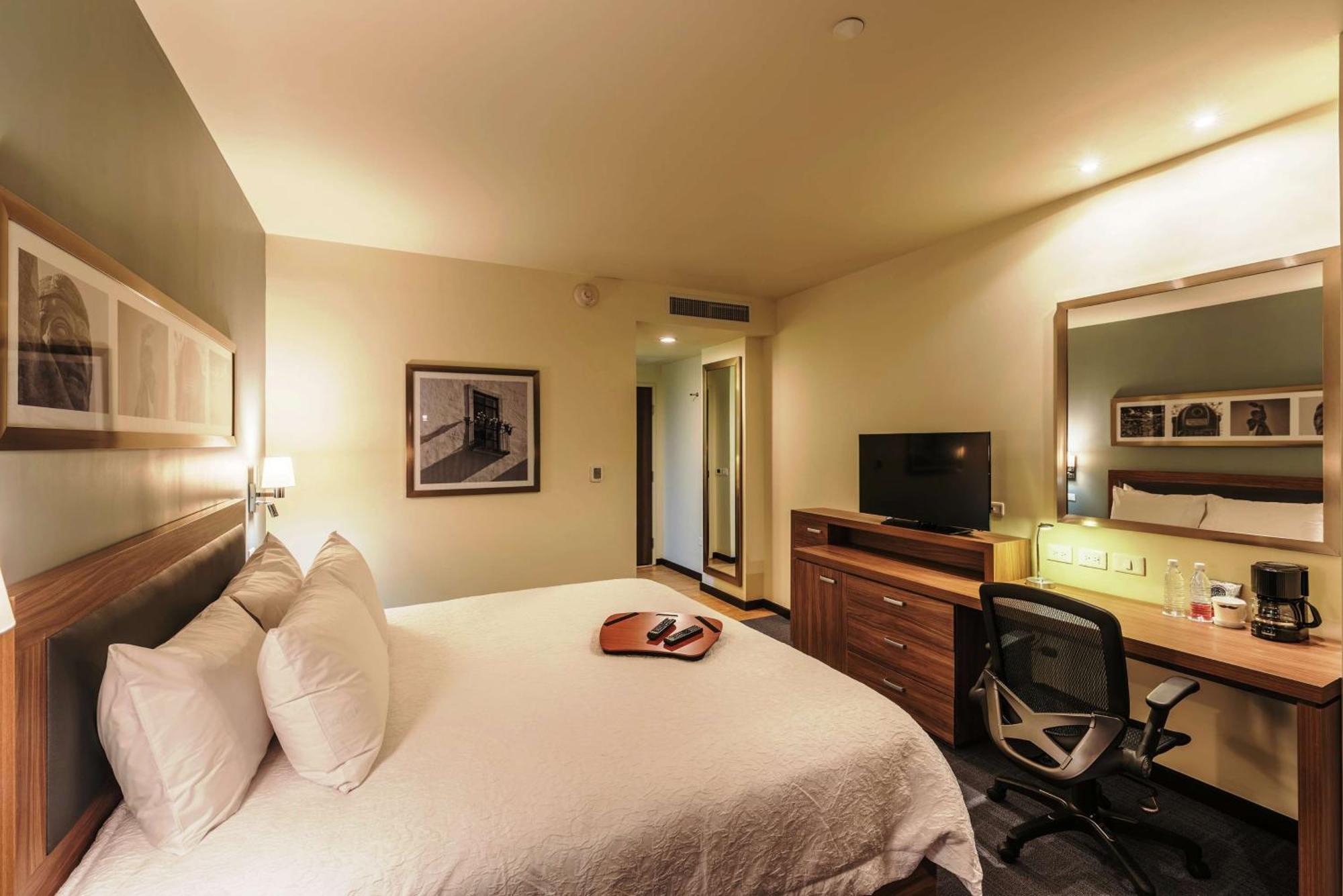 Hampton & Suites By Hilton Bajio