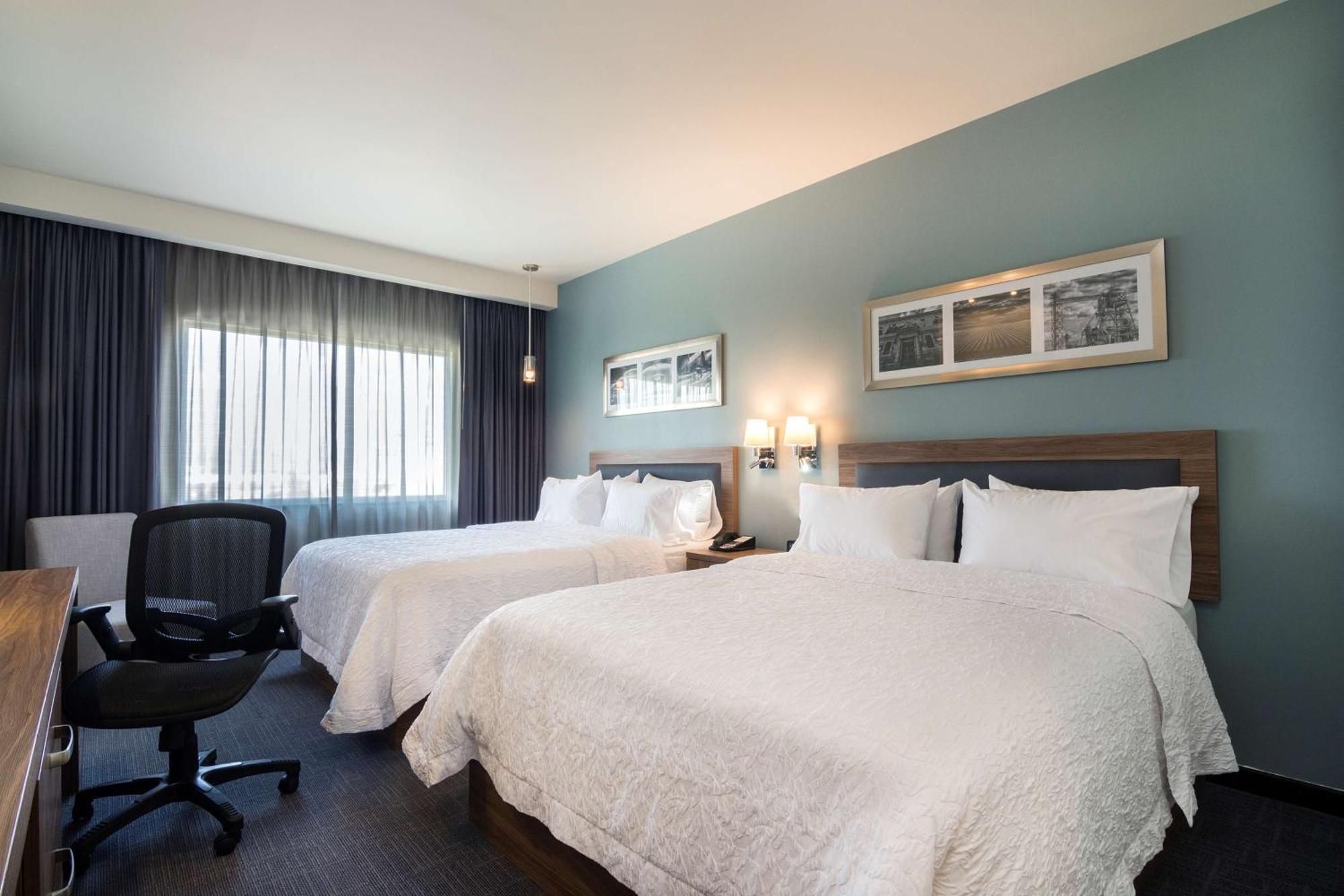 Hotel Hampton & Suites By Hilton Bajio 3*