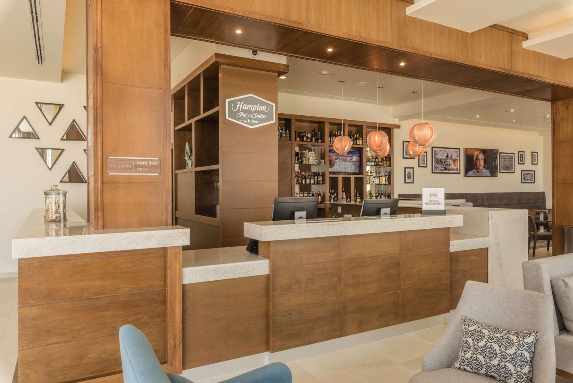 Hampton & Suites By Hilton Bajio Hotel 3*