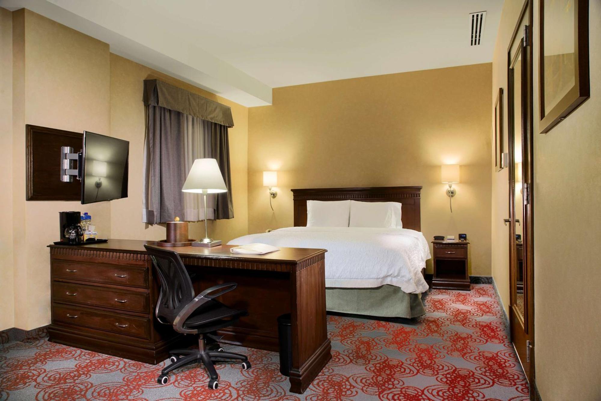 Hampton & - Centro Historico 3*