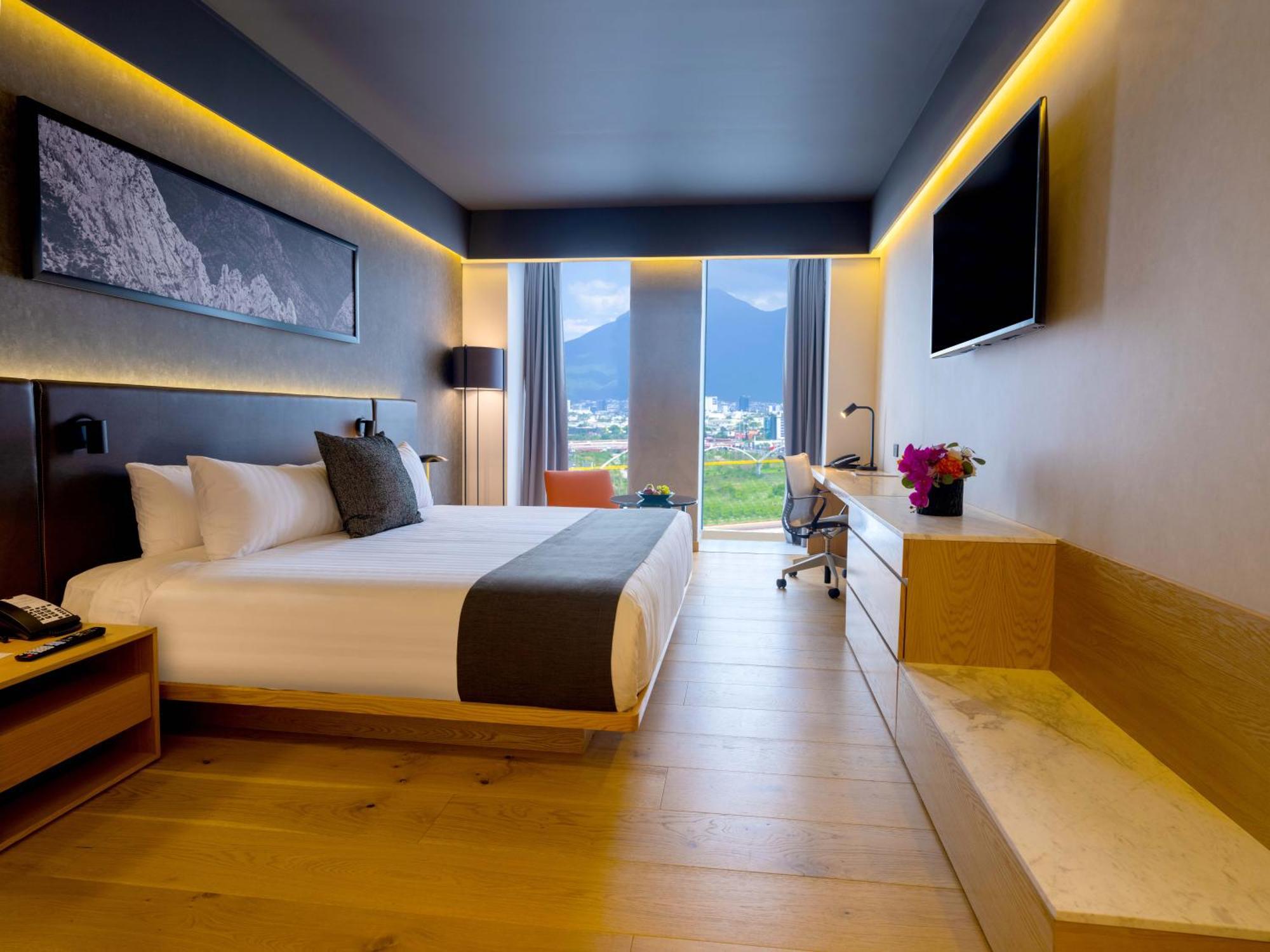 Galeria Plaza Hotel