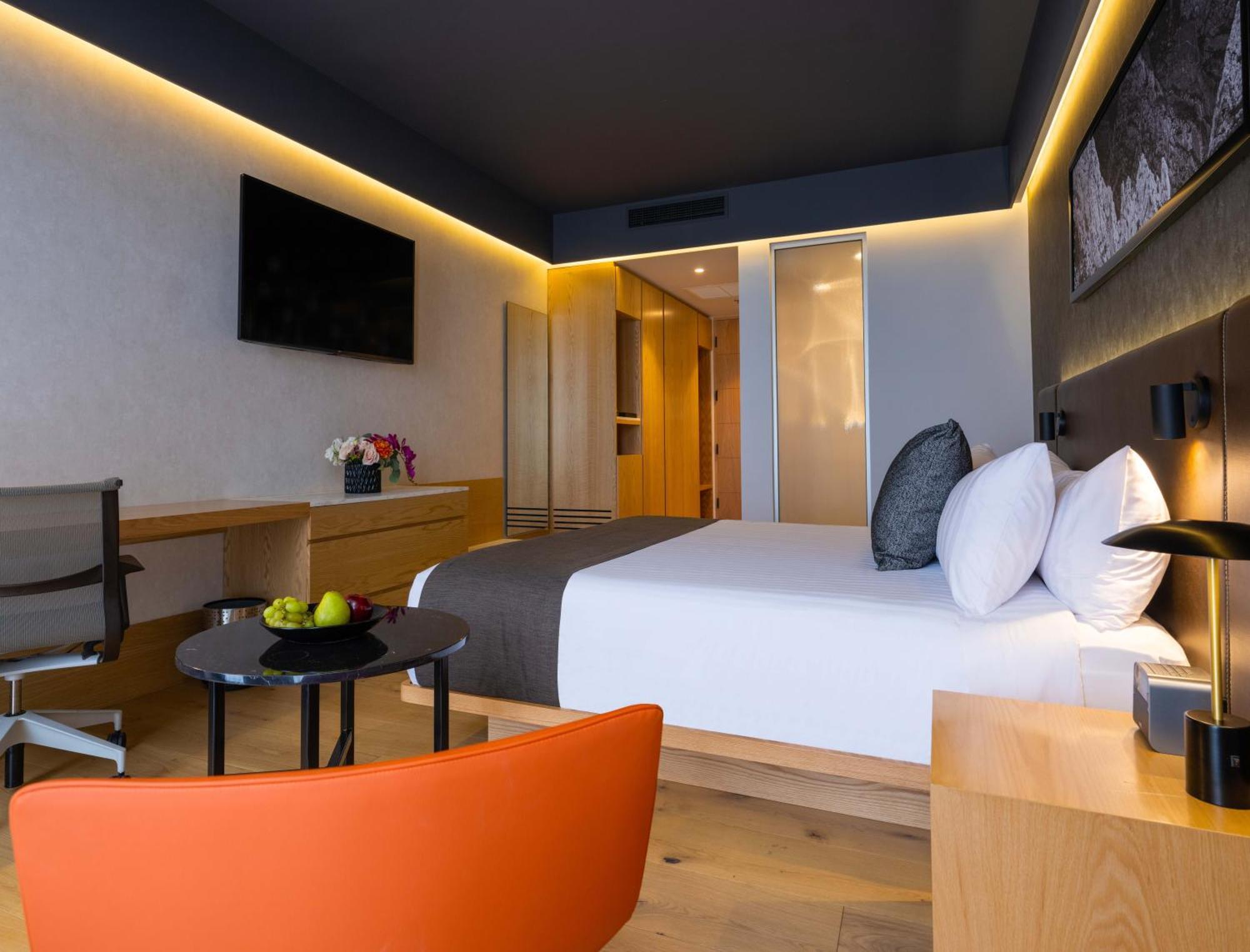 Galeria Plaza 5*