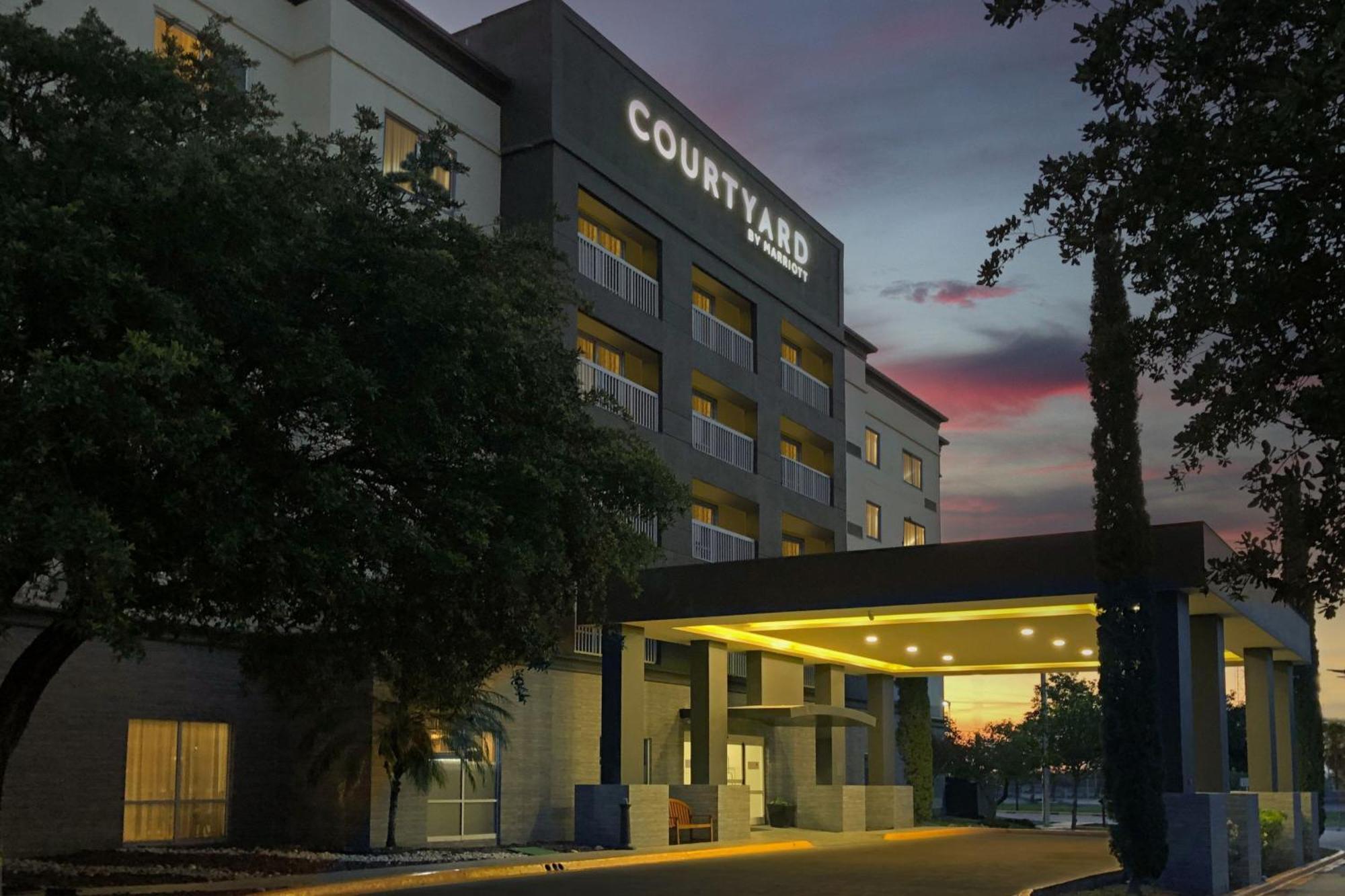 Courtyard Monterrey Airport 4* Apodaca