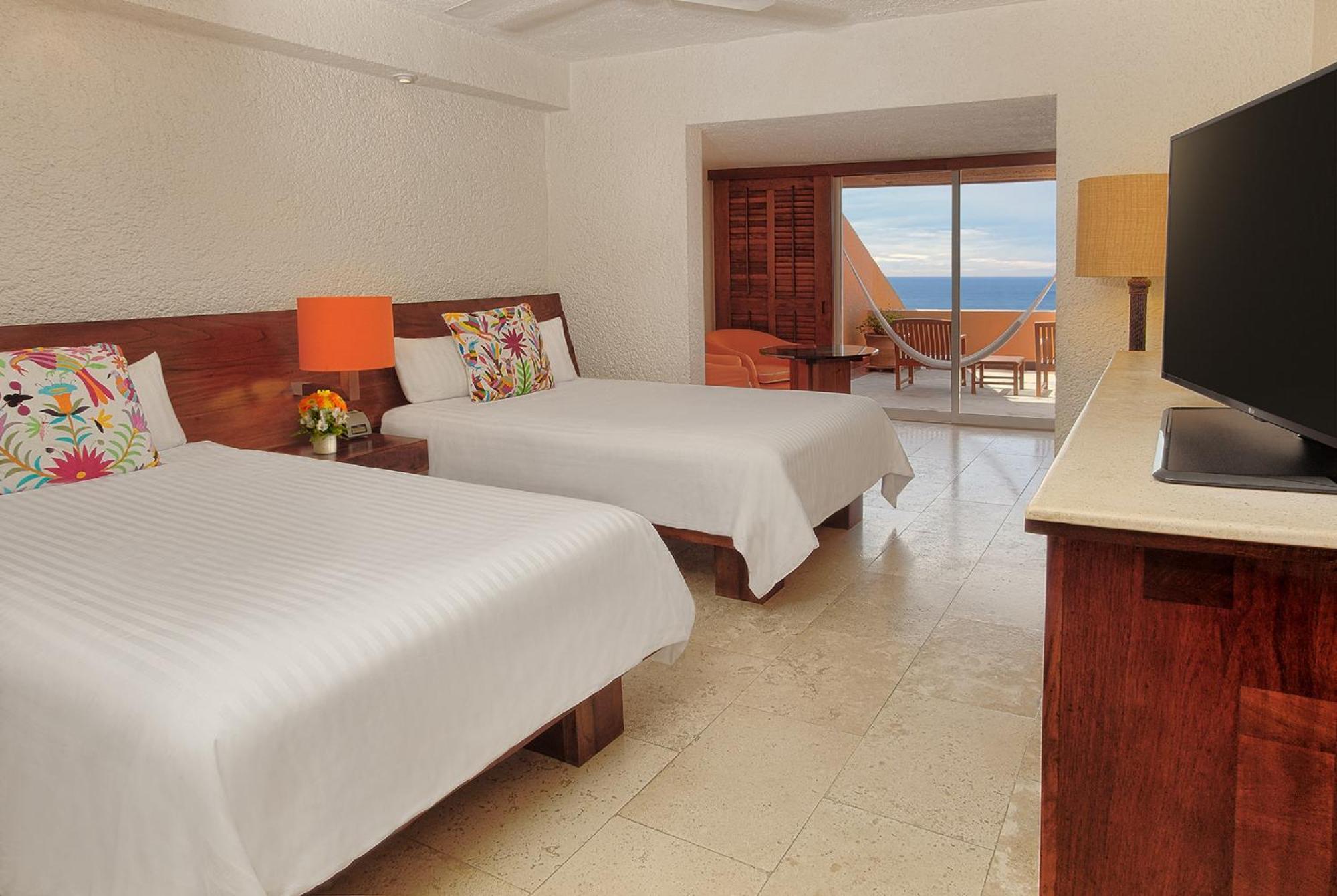 Brisas Ixtapa Resort 5*