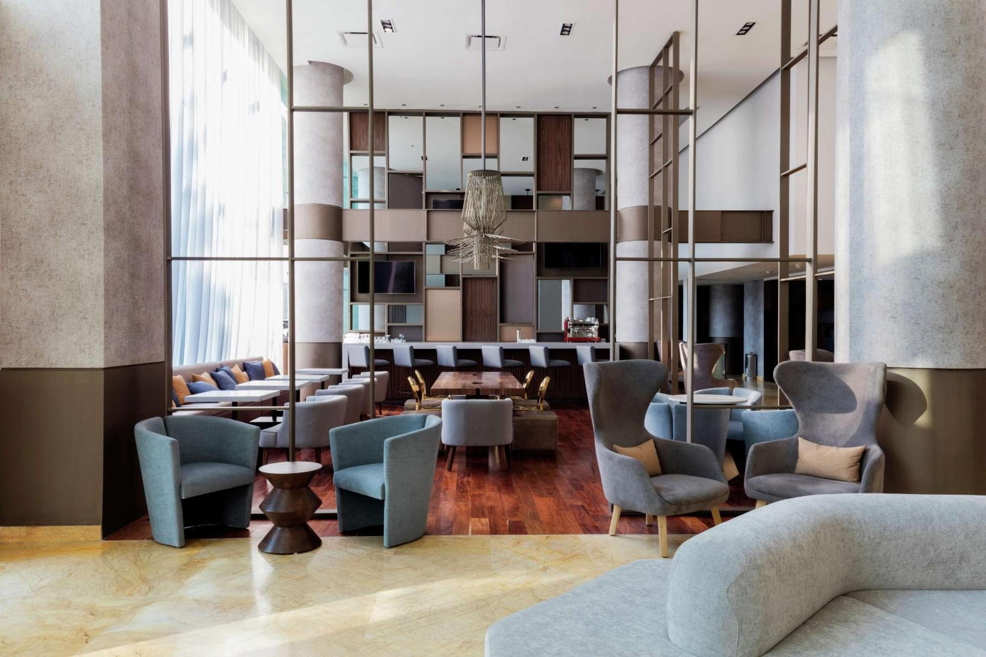 Doubletree By Hilton Santa Fe Mexico City