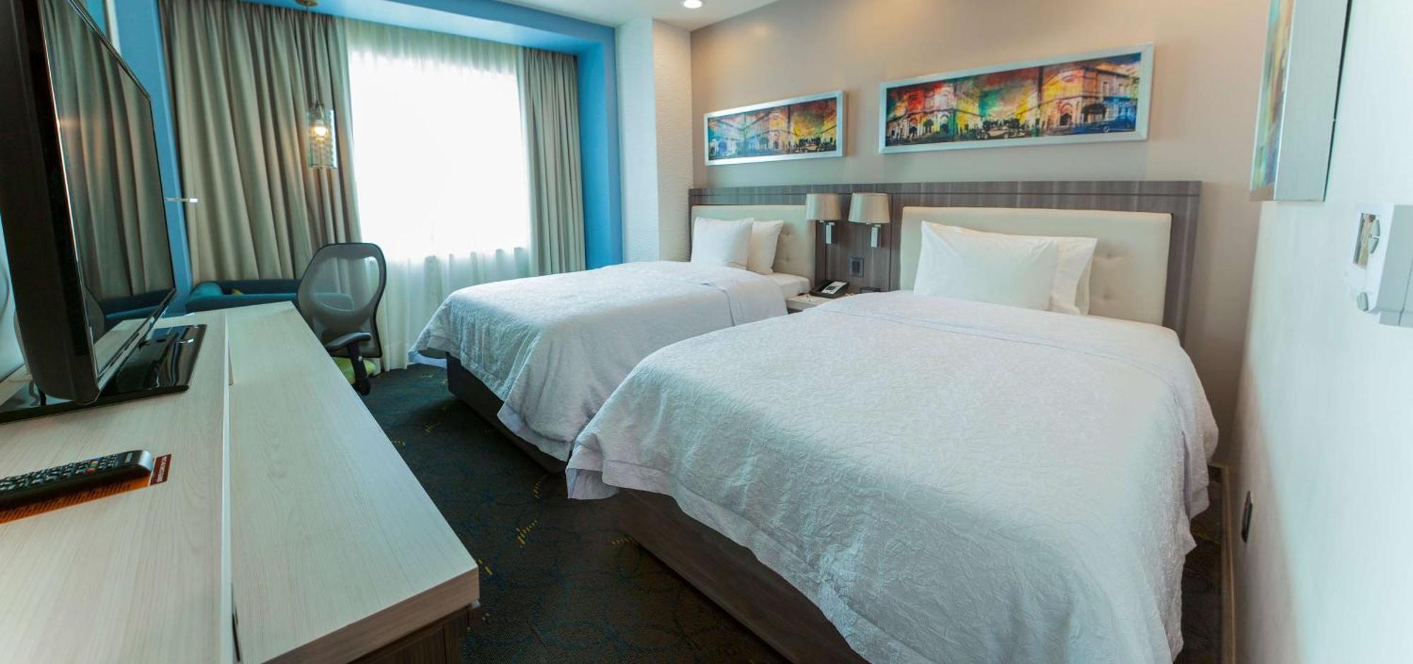 Hotel Hampton & By Hilton Aeropuerto 3*