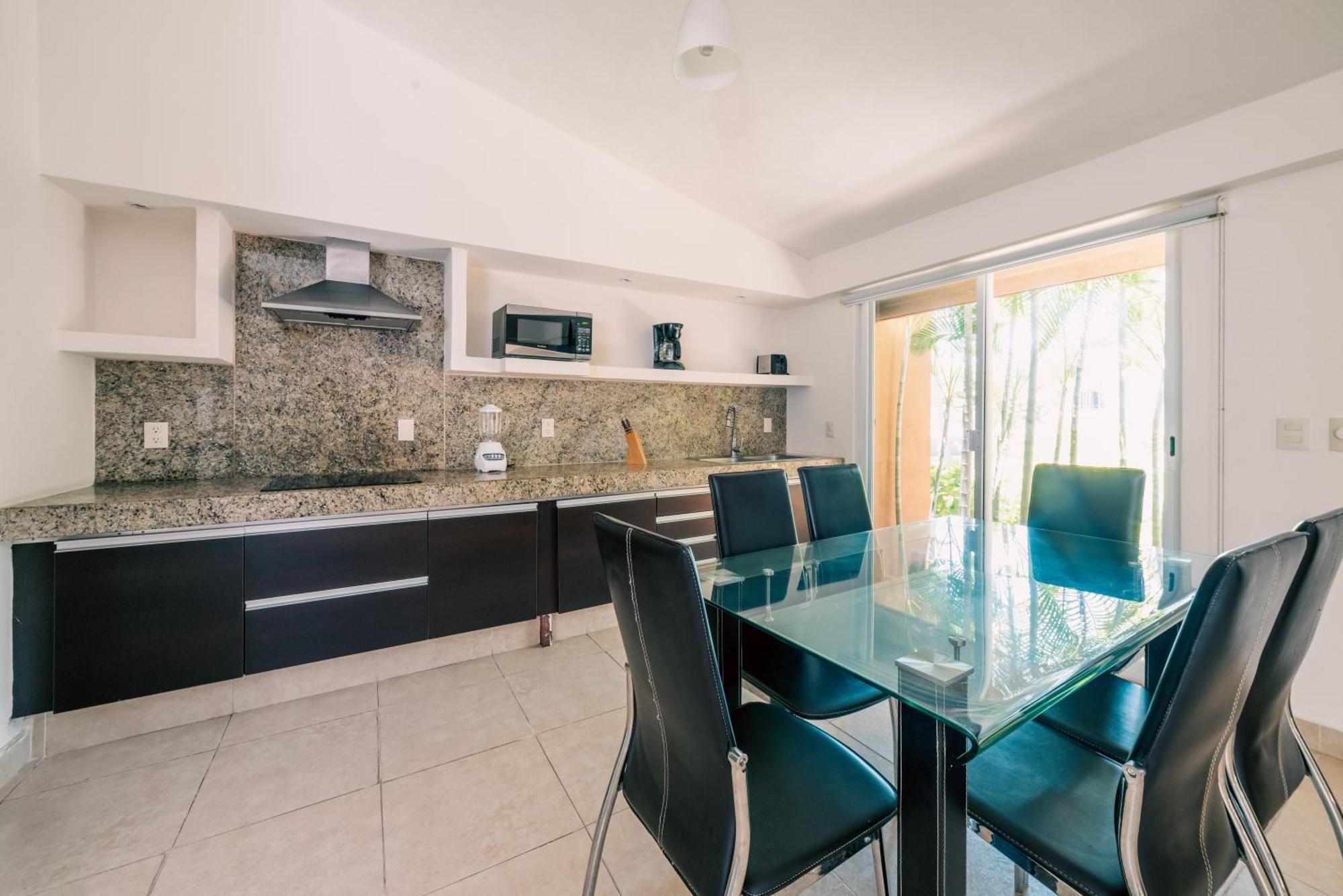 Hotel Ixzi 4*