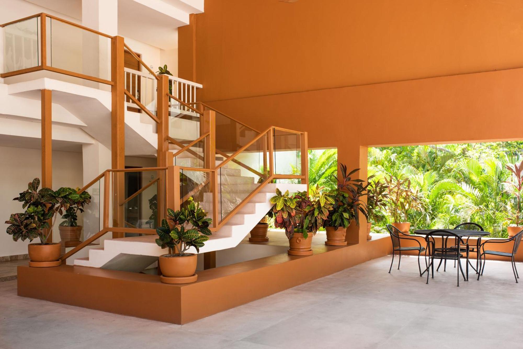 Hotel Ixzi 4*
